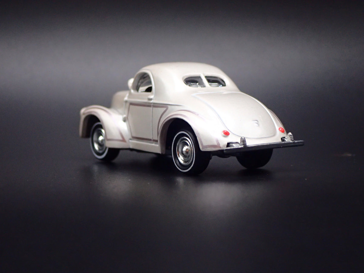 1941 WILLYS COUPE GASSER NHRA RARE 1:64 SCALE COLLECTIBLE DIECAST MODEL CAR