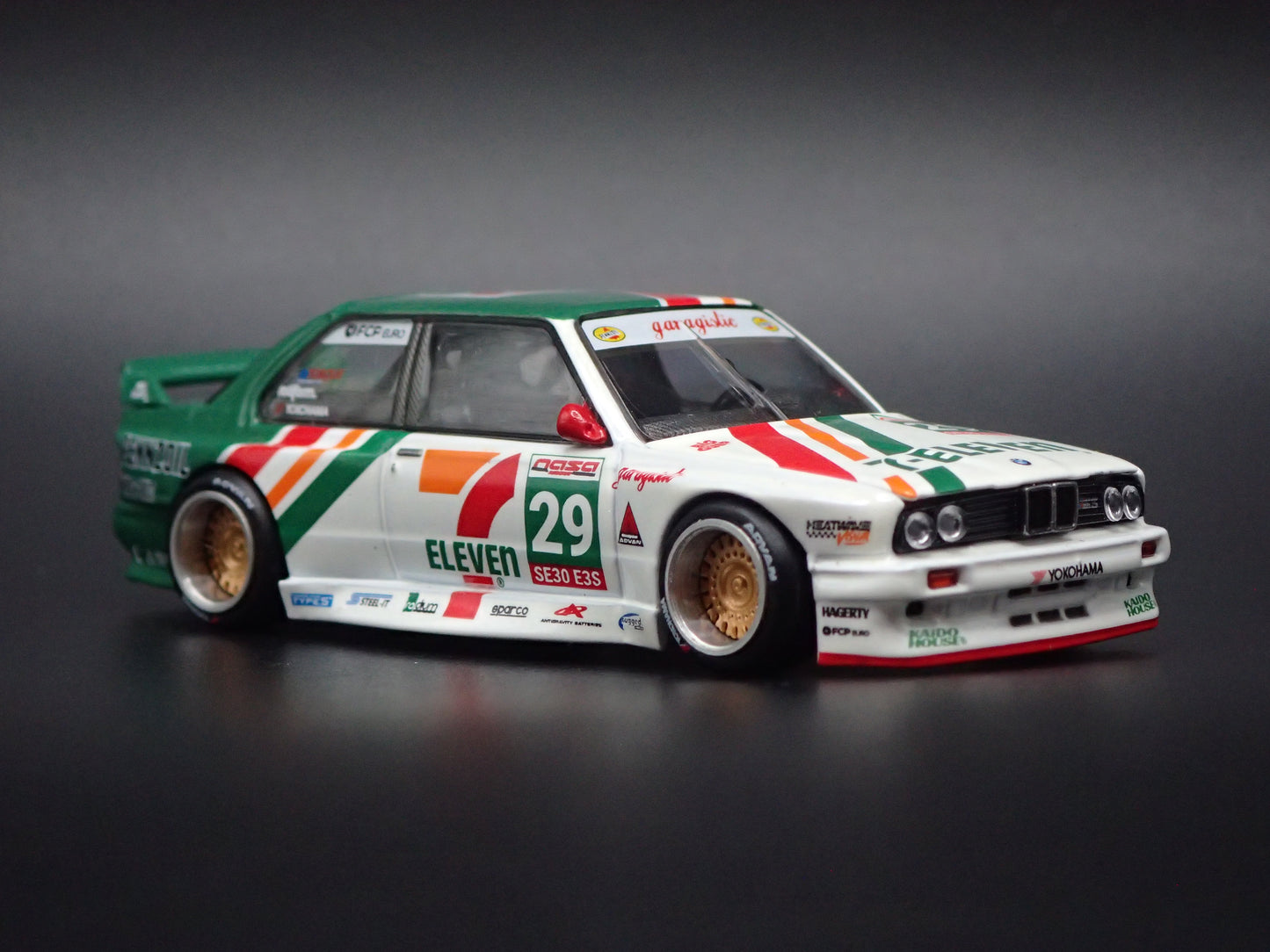 1986-1991 BMW M3 E30 KAIDO GT V1 LARRY CHEN 7/11 1:64 SCALE DIORAMA DIECAST MODEL CAR