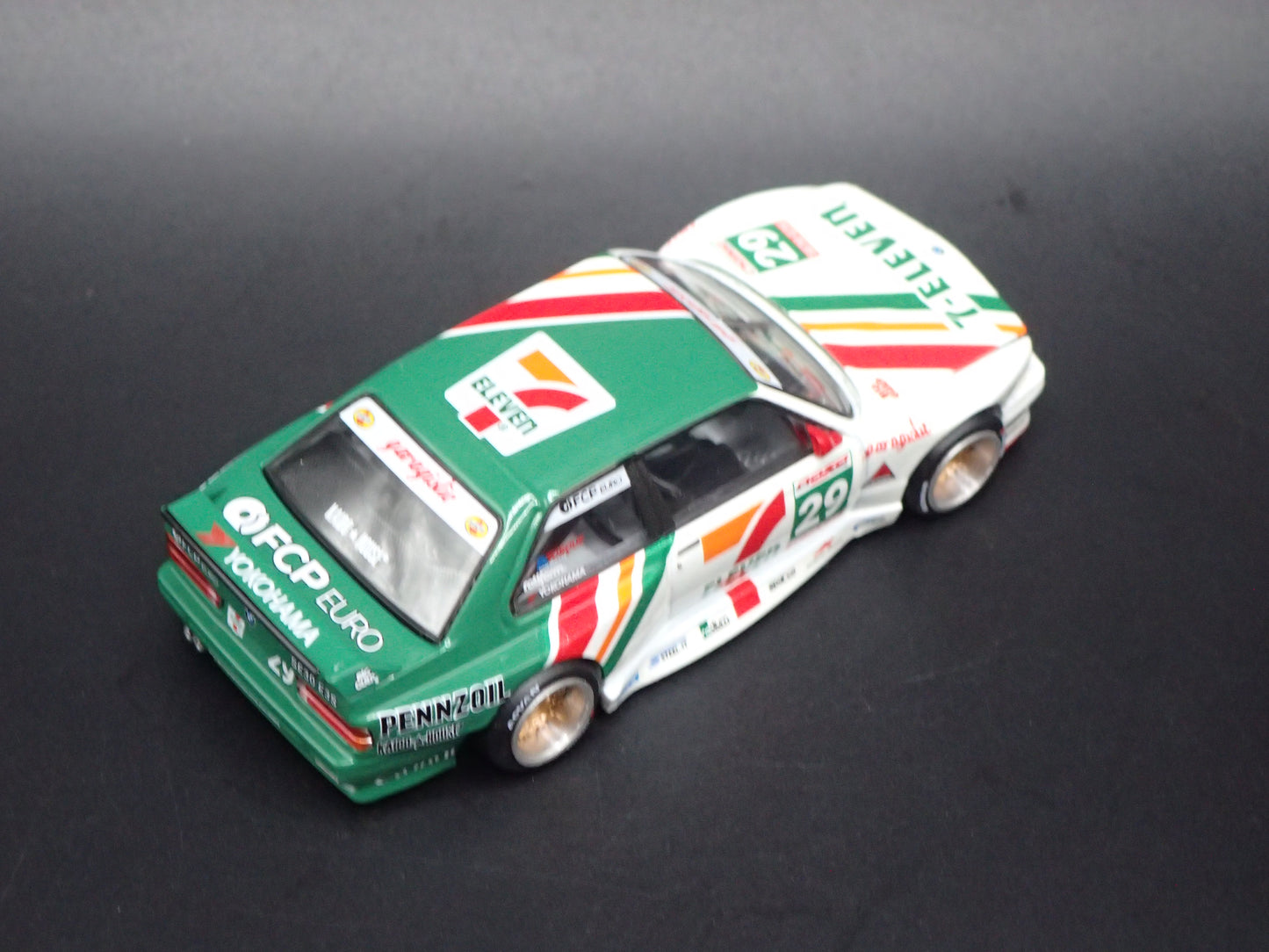 1986-1991 BMW M3 E30 KAIDO GT V1 LARRY CHEN 7/11 1:64 SCALE DIORAMA DIECAST MODEL CAR