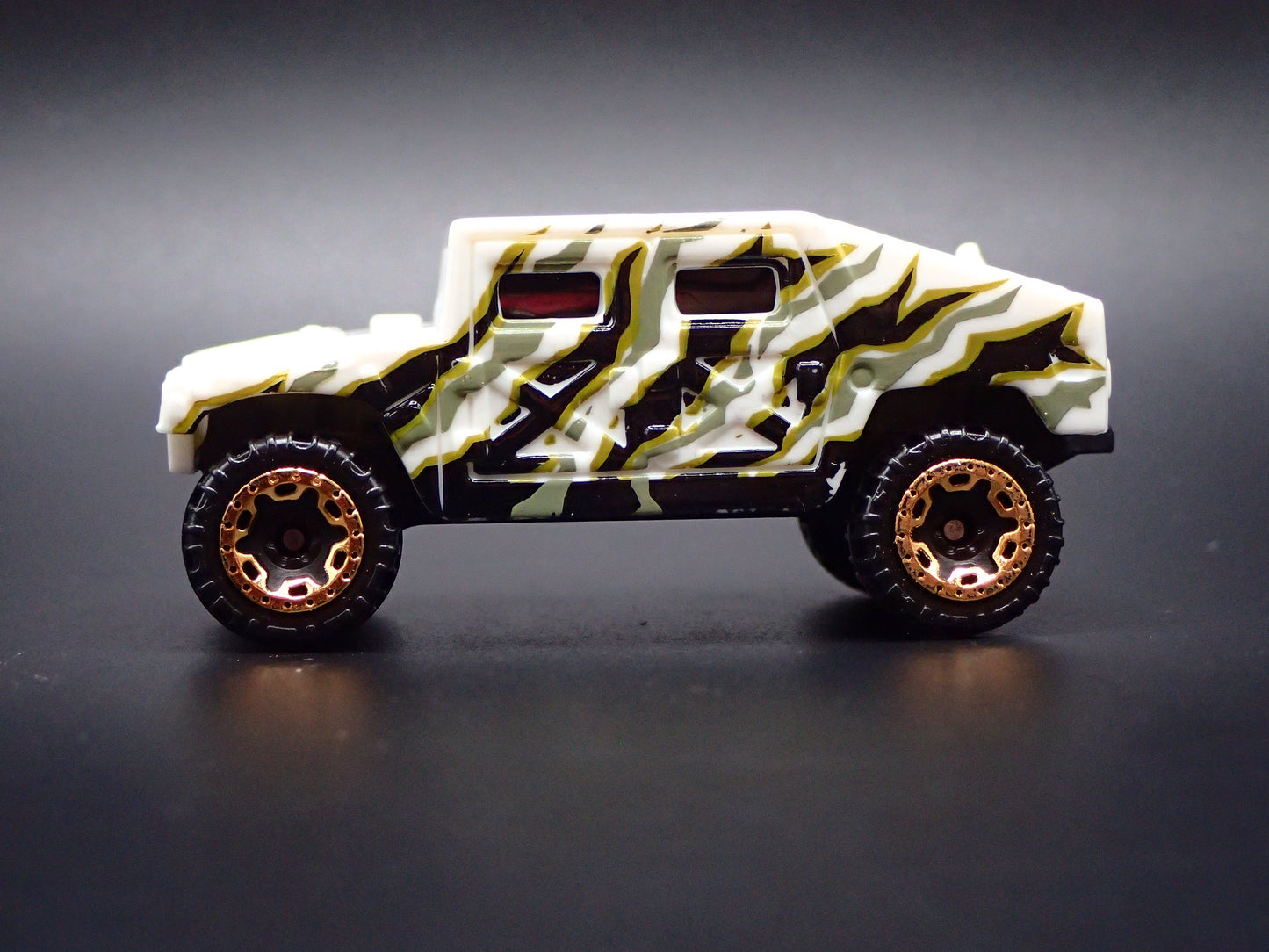 1992-2006 HUMMER HUMVEE H1 WHITE 1:64 SCALE DIECAST MODEL CAR