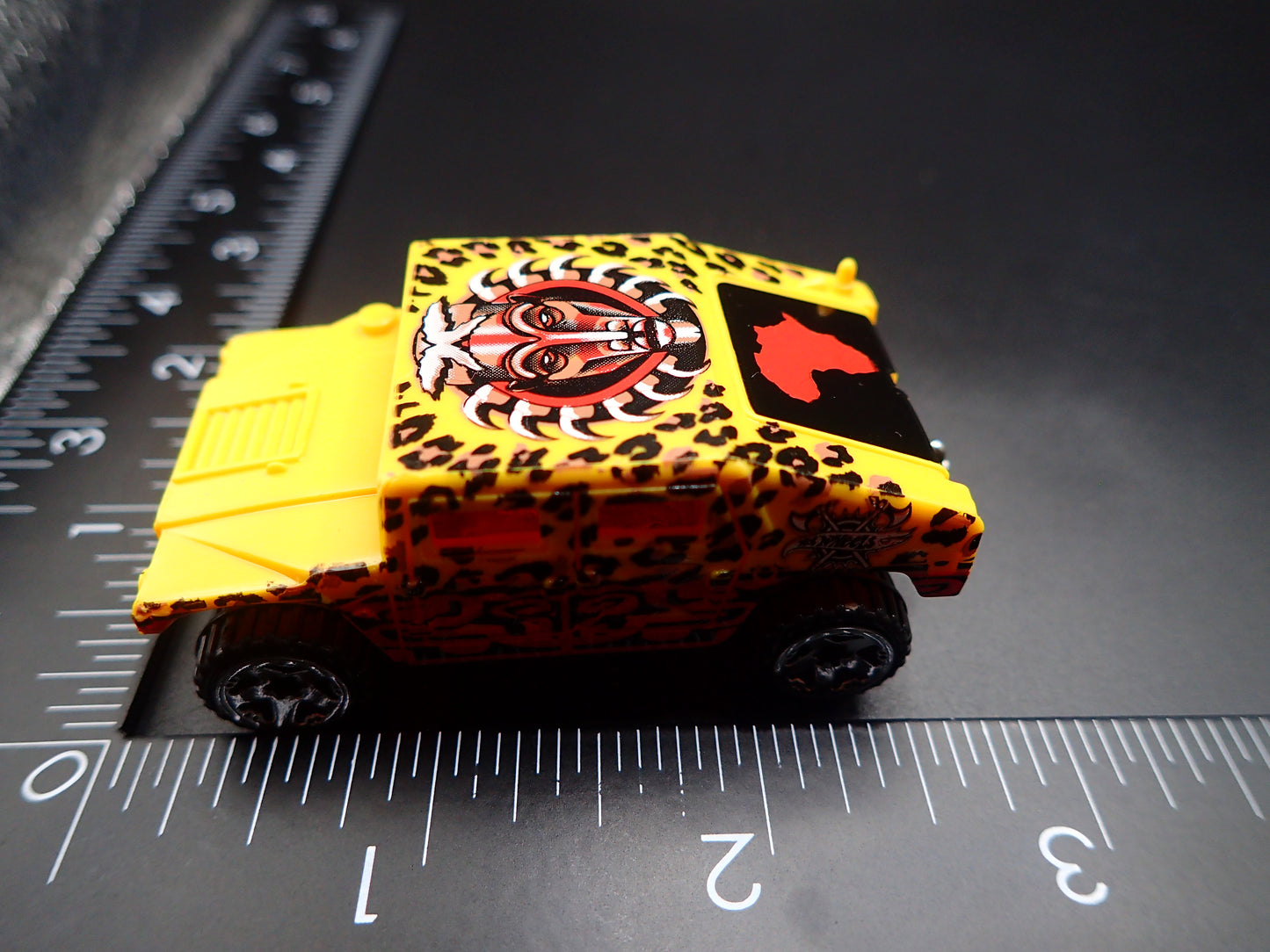 1992-2006 HUMMER HUMVEE H1 YELLOW 1:64 SCALE DIECAST MODEL CAR