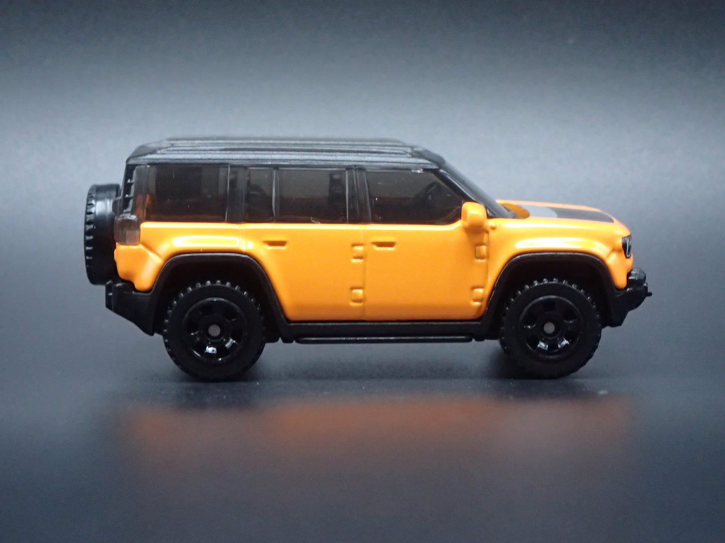 2026-2027 JEEP RECON EV SUV ORANGE 1:64 SCALE DIORAMA DIECAST MODEL CAR
