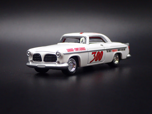 1955 55 CHRYSLER 300C WHITE 1:64 SCALE COLLECTIBLE DIORAMA DIECAST MODEL CAR