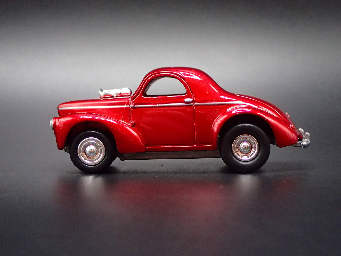 1940 40 WILLY'S COUPE NHRA BURGUNDY 1:64 SCALE COLLECTIBLE DIECAST MODEL CAR