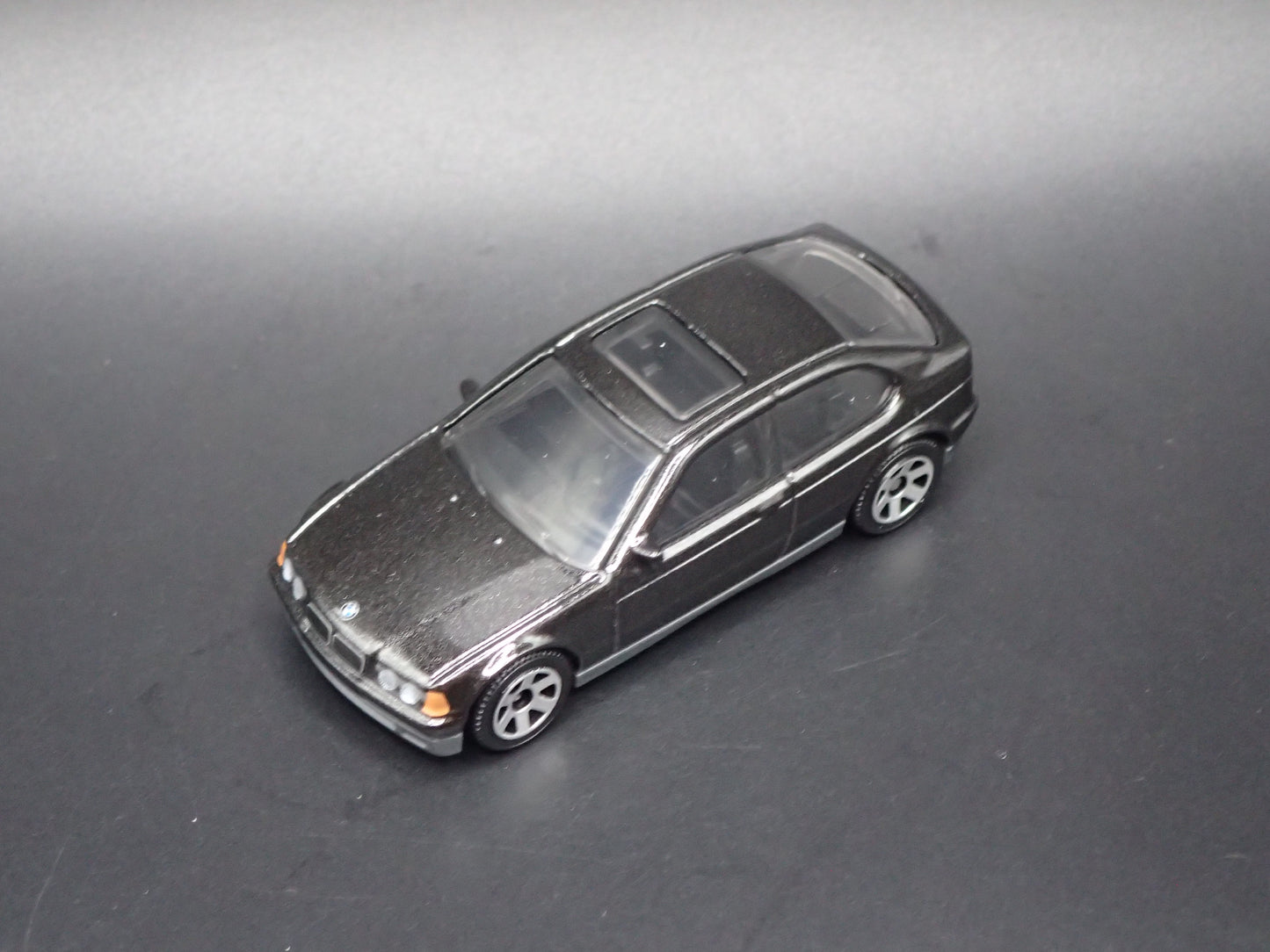 1994-2000 3 SERIES 318TI BMW E36 BLACK 1:64 SCALE DIORAMA DIECAST MODEL CAR