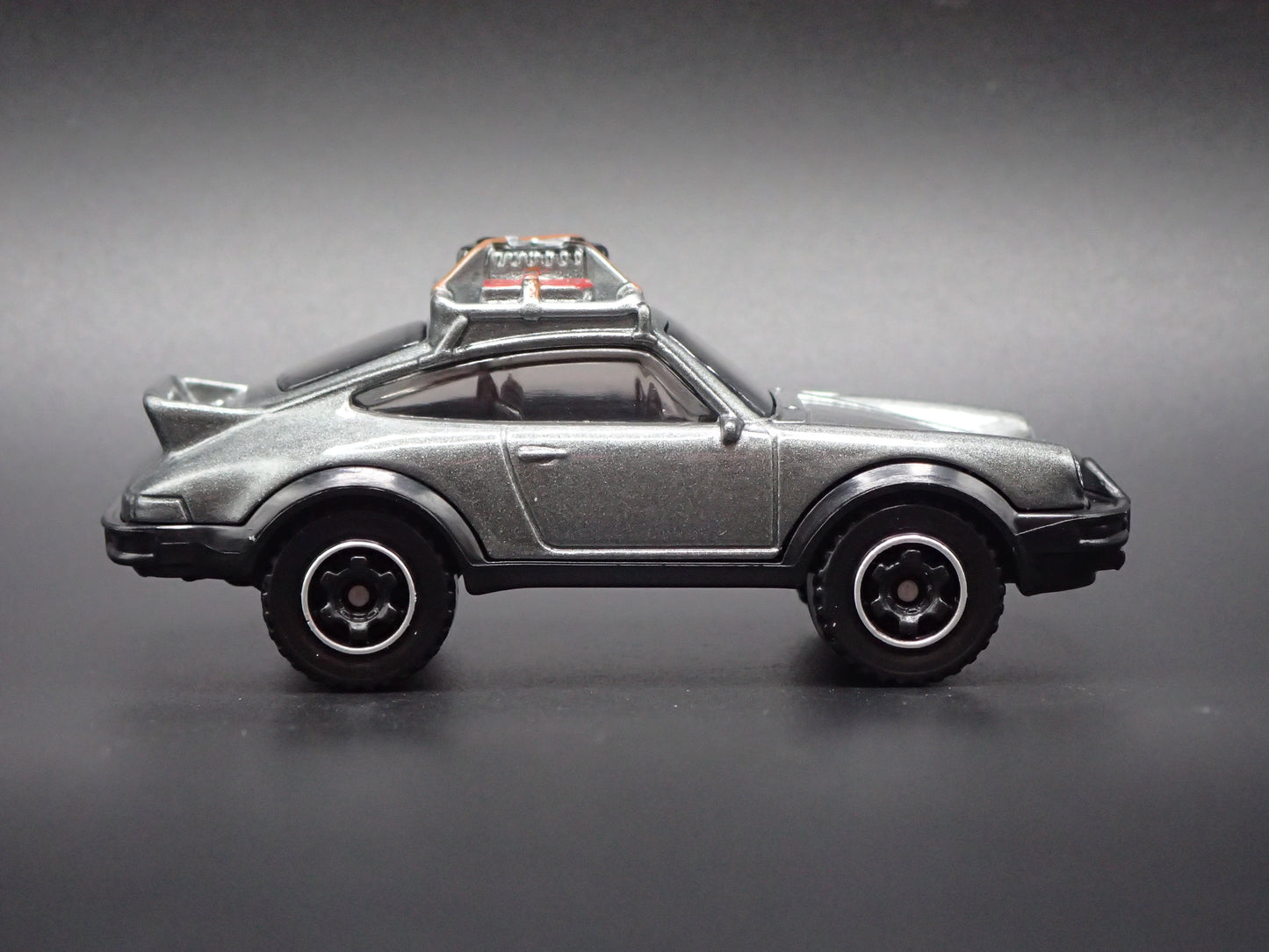 1985 85 PORSCHE 911 RALLY GRAY 1:64 SCALE COLLECTIBLE DIECAST MODEL CAR