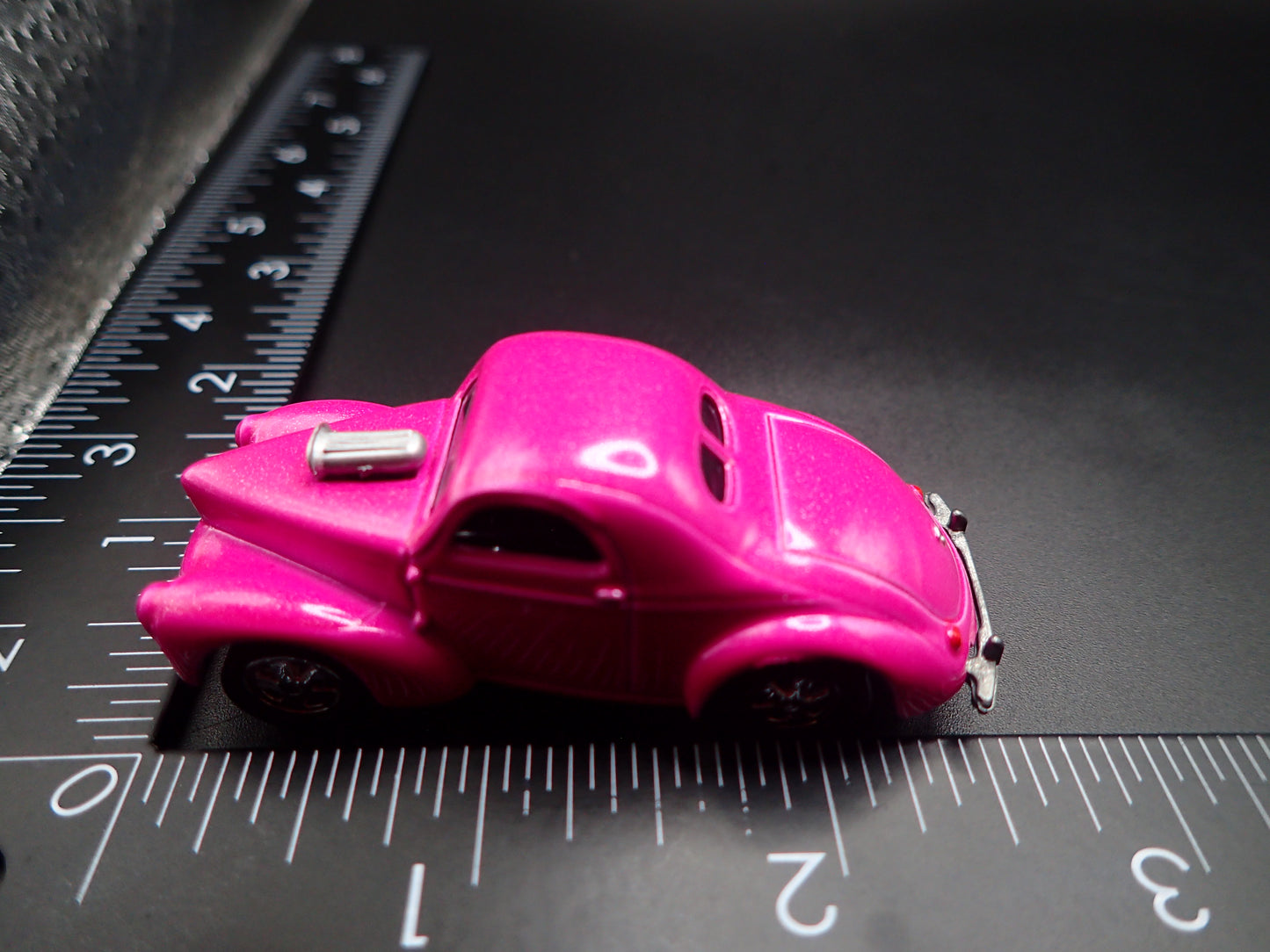 1941 41 WILLY'S COUPE NHRA PINK 1:64 SCALE COLLECTIBLE DIECAST MODEL CAR
