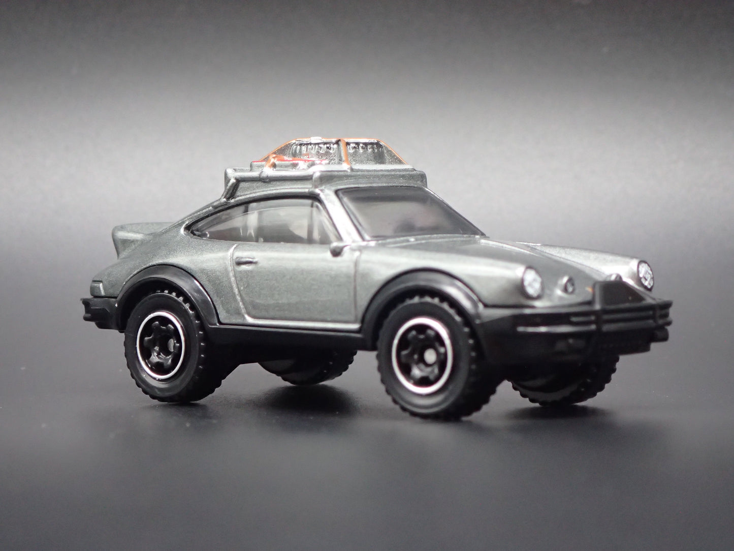 1985 85 PORSCHE 911 RALLY GRAY 1:64 SCALE COLLECTIBLE DIECAST MODEL CAR