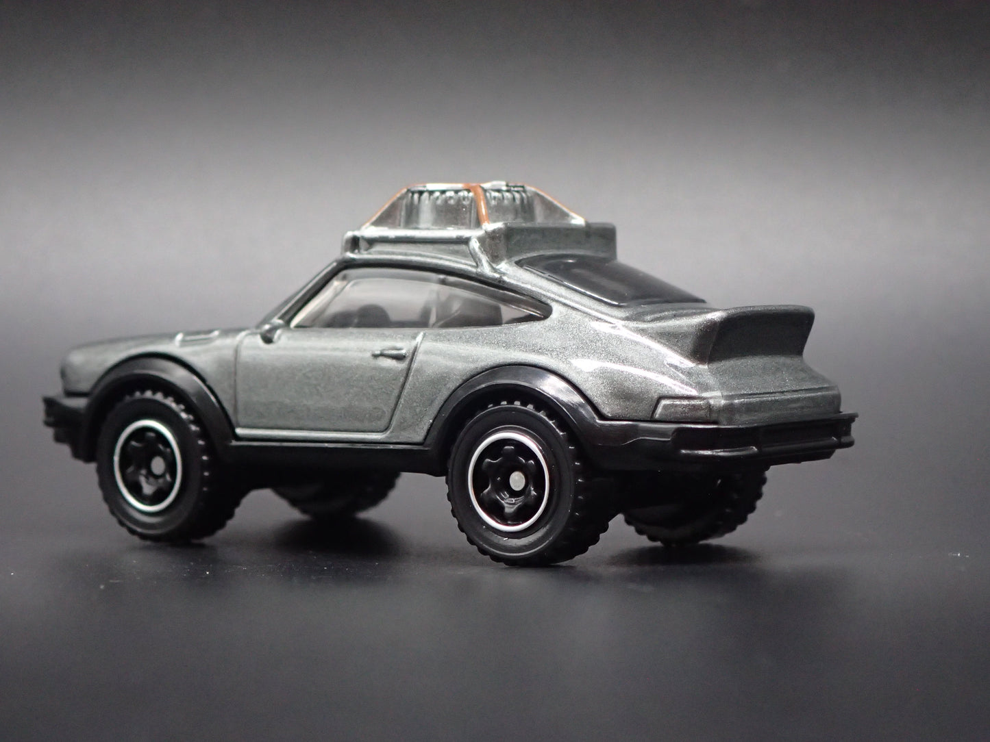 1985 85 PORSCHE 911 RALLY GRAY 1:64 SCALE COLLECTIBLE DIECAST MODEL CAR