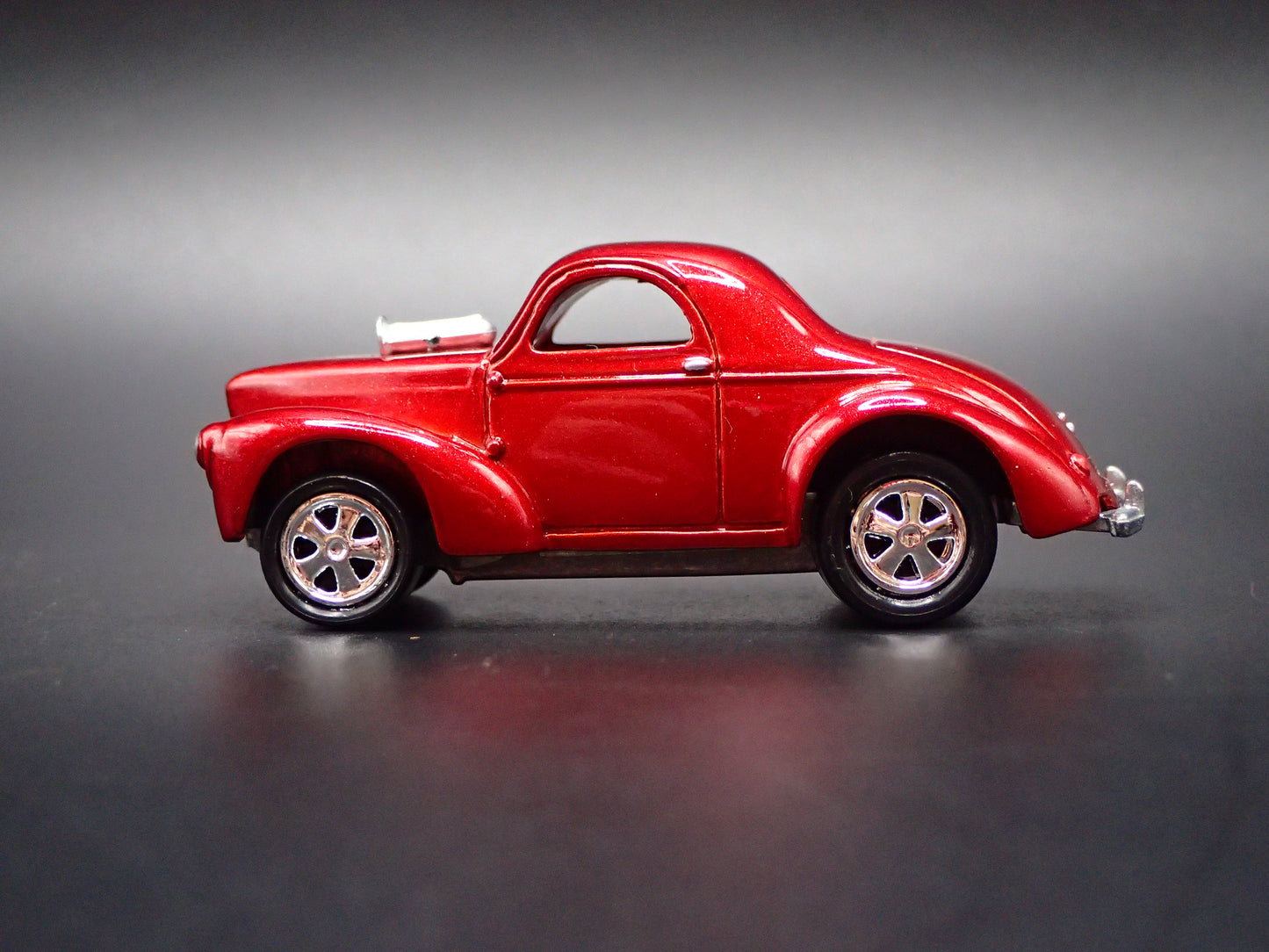 1941 41 WILLY'S COUPE NHRA BURGUNDY 1:64 SCALE DIECAST MODEL CAR