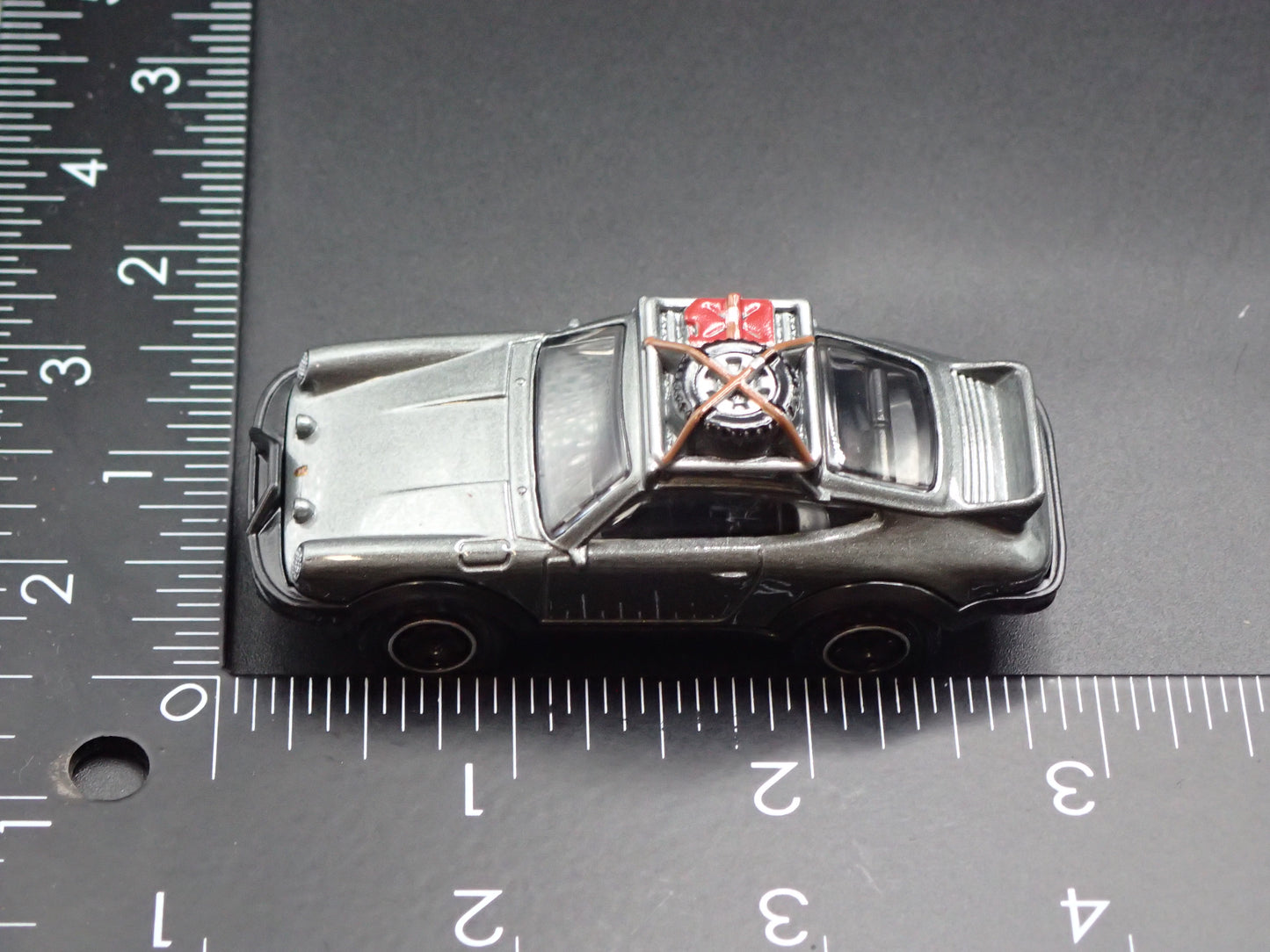 1985 85 PORSCHE 911 RALLY GRAY 1:64 SCALE COLLECTIBLE DIECAST MODEL CAR
