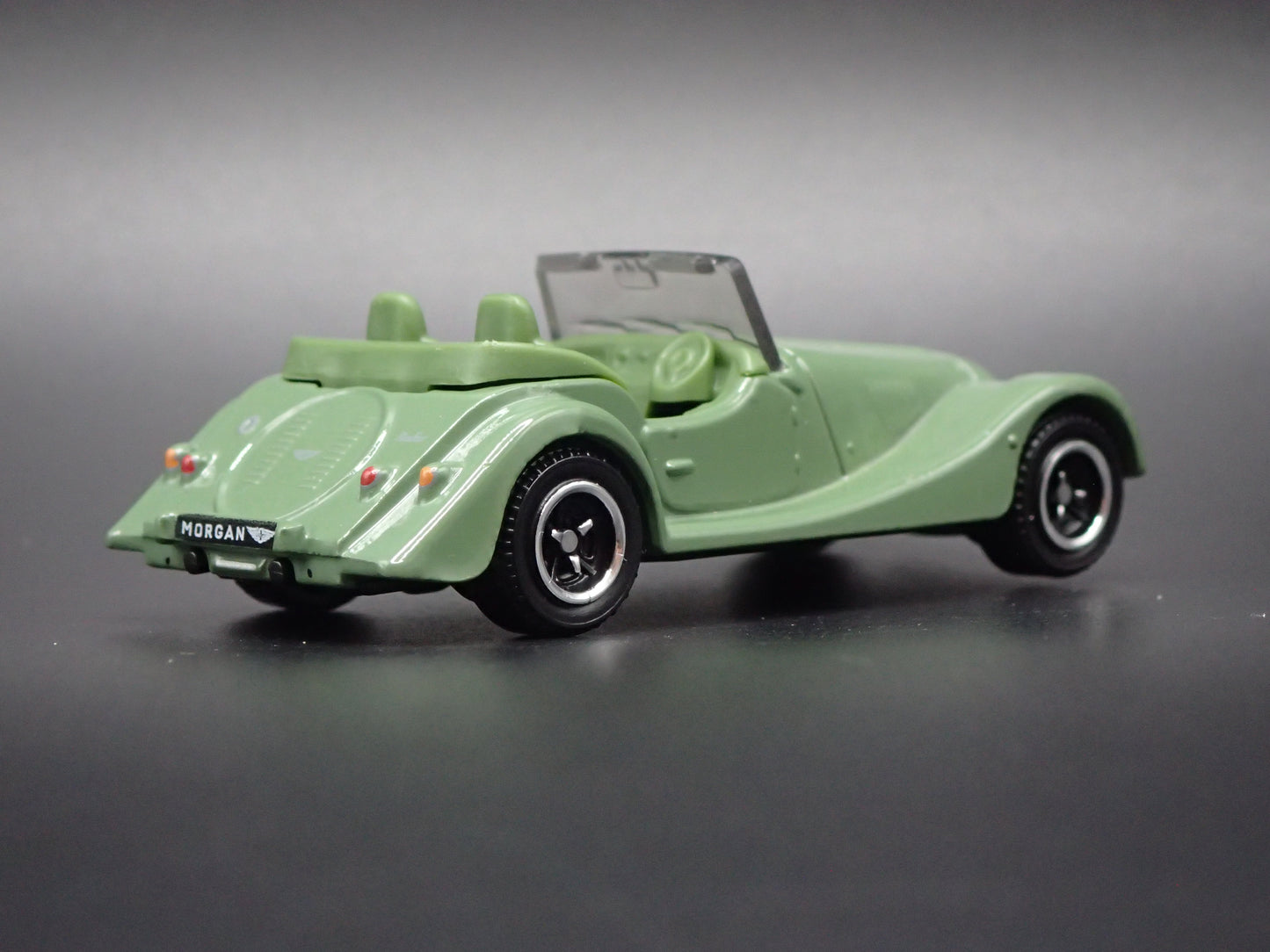 2020-2026 MORGAN PLUS FOUR +4 1:64 SCALE COLLECTIBLE DIORAMA DIECAST MODEL CAR