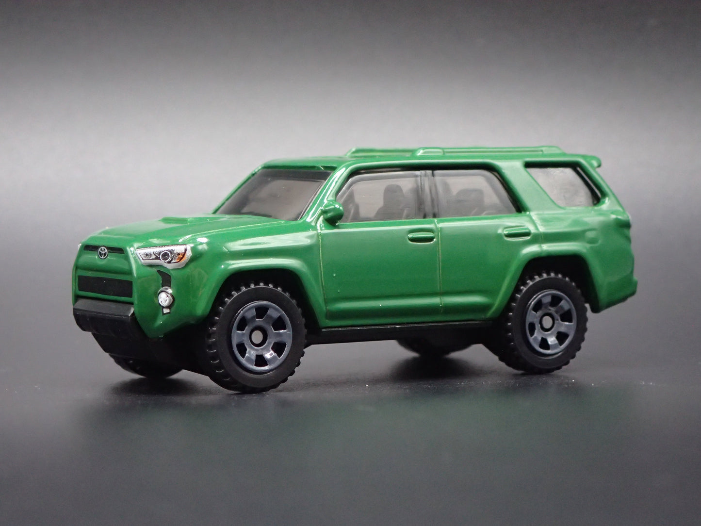 2010-2024 TOYOTA 4RUNNER SUV 1/64 SCALE COLLECTIBLE DIORAMA DIECAST MODEL CAR