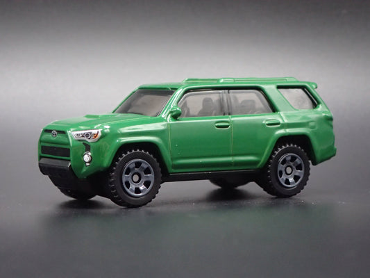 2010-2024 TOYOTA 4RUNNER SUV 1/64 SCALE COLLECTIBLE DIORAMA DIECAST MODEL CAR