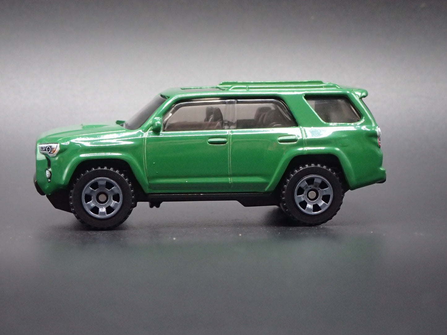 2010-2024 TOYOTA 4RUNNER SUV 1/64 SCALE COLLECTIBLE DIORAMA DIECAST MODEL CAR