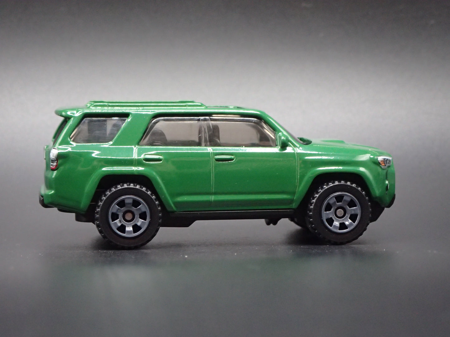 2010-2024 TOYOTA 4RUNNER SUV 1/64 SCALE COLLECTIBLE DIORAMA DIECAST MODEL CAR
