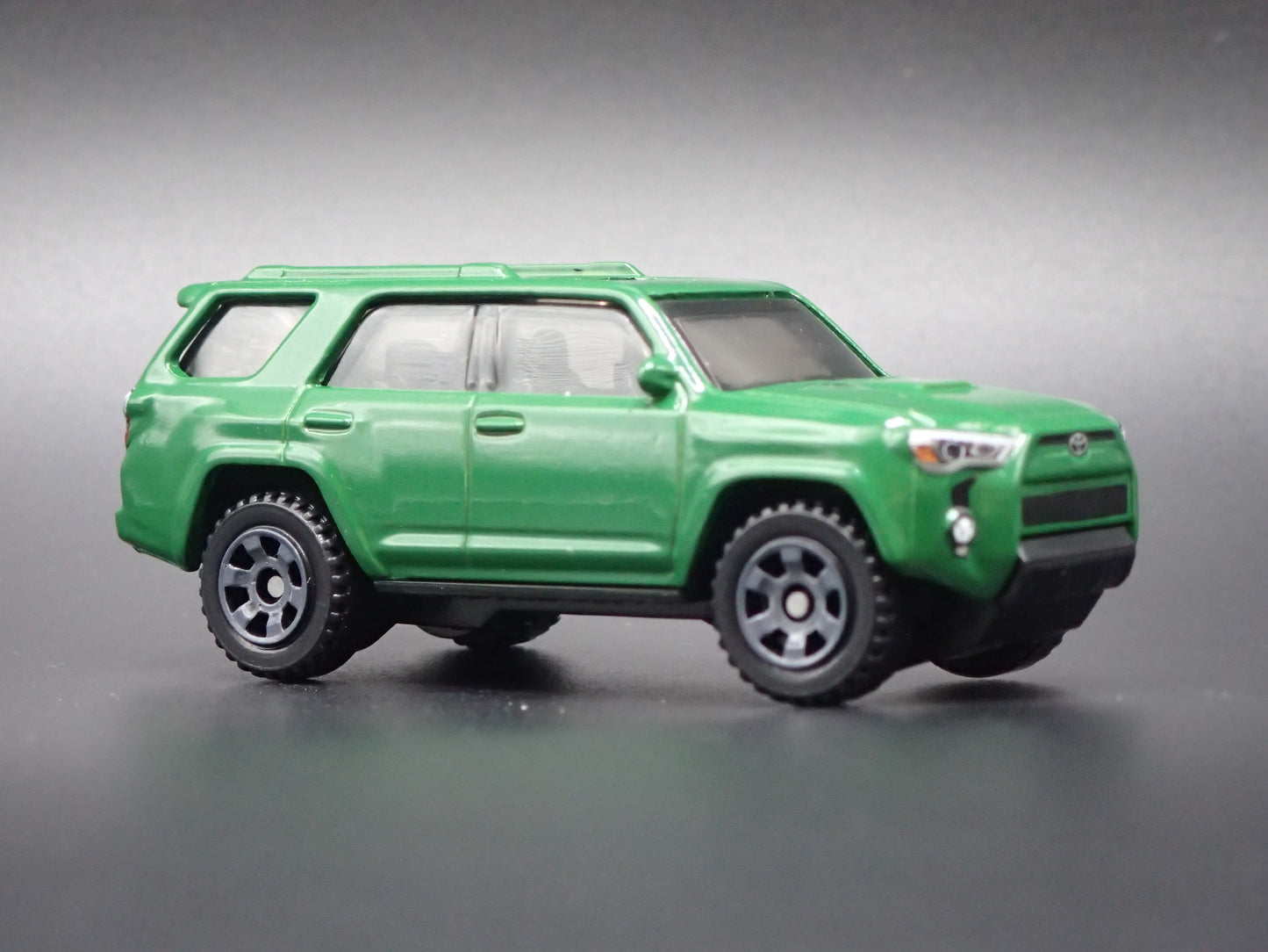 2010-2024 TOYOTA 4RUNNER SUV 1/64 SCALE COLLECTIBLE DIORAMA DIECAST MODEL CAR