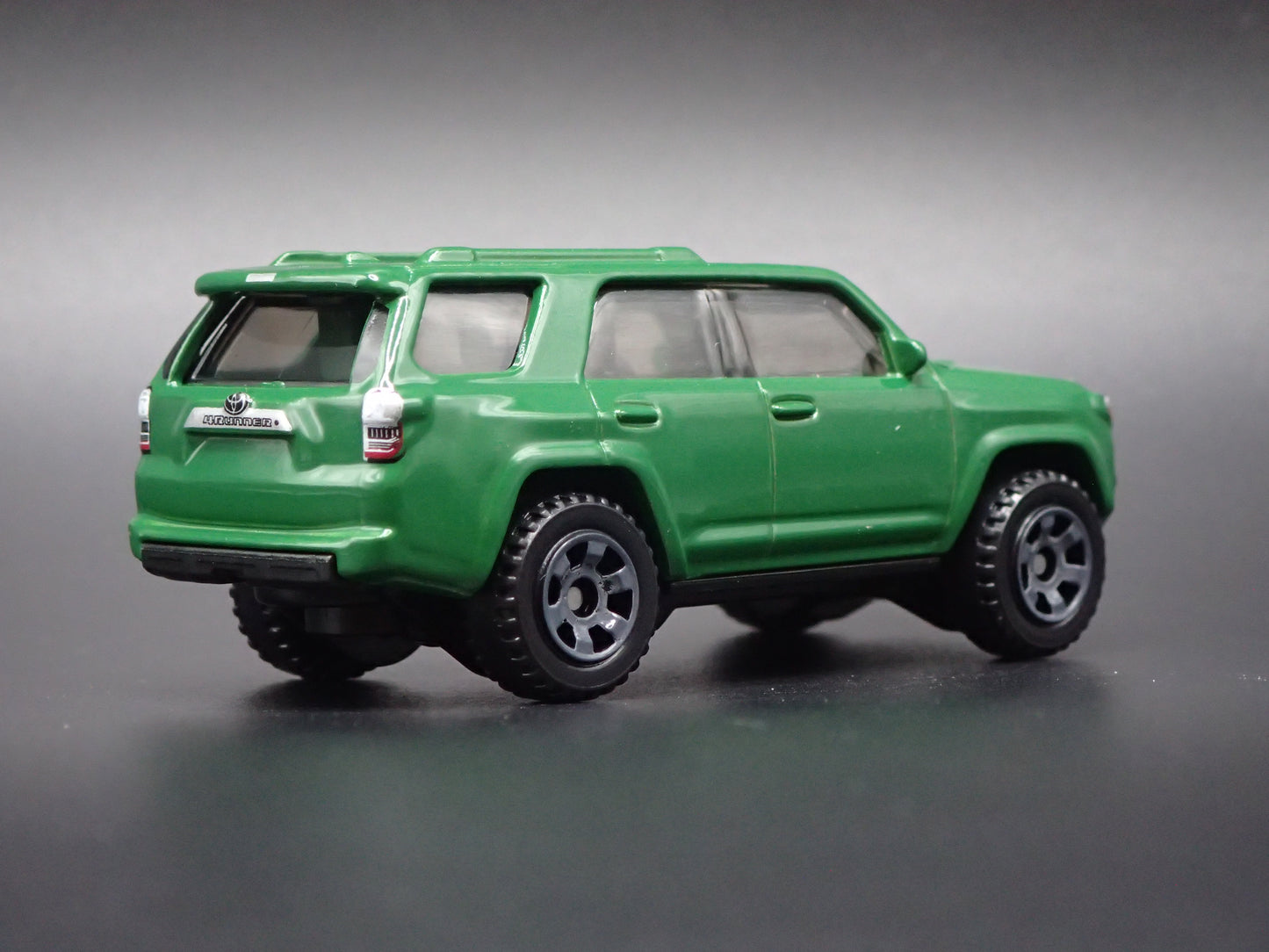 2010-2024 TOYOTA 4RUNNER SUV 1/64 SCALE COLLECTIBLE DIORAMA DIECAST MODEL CAR