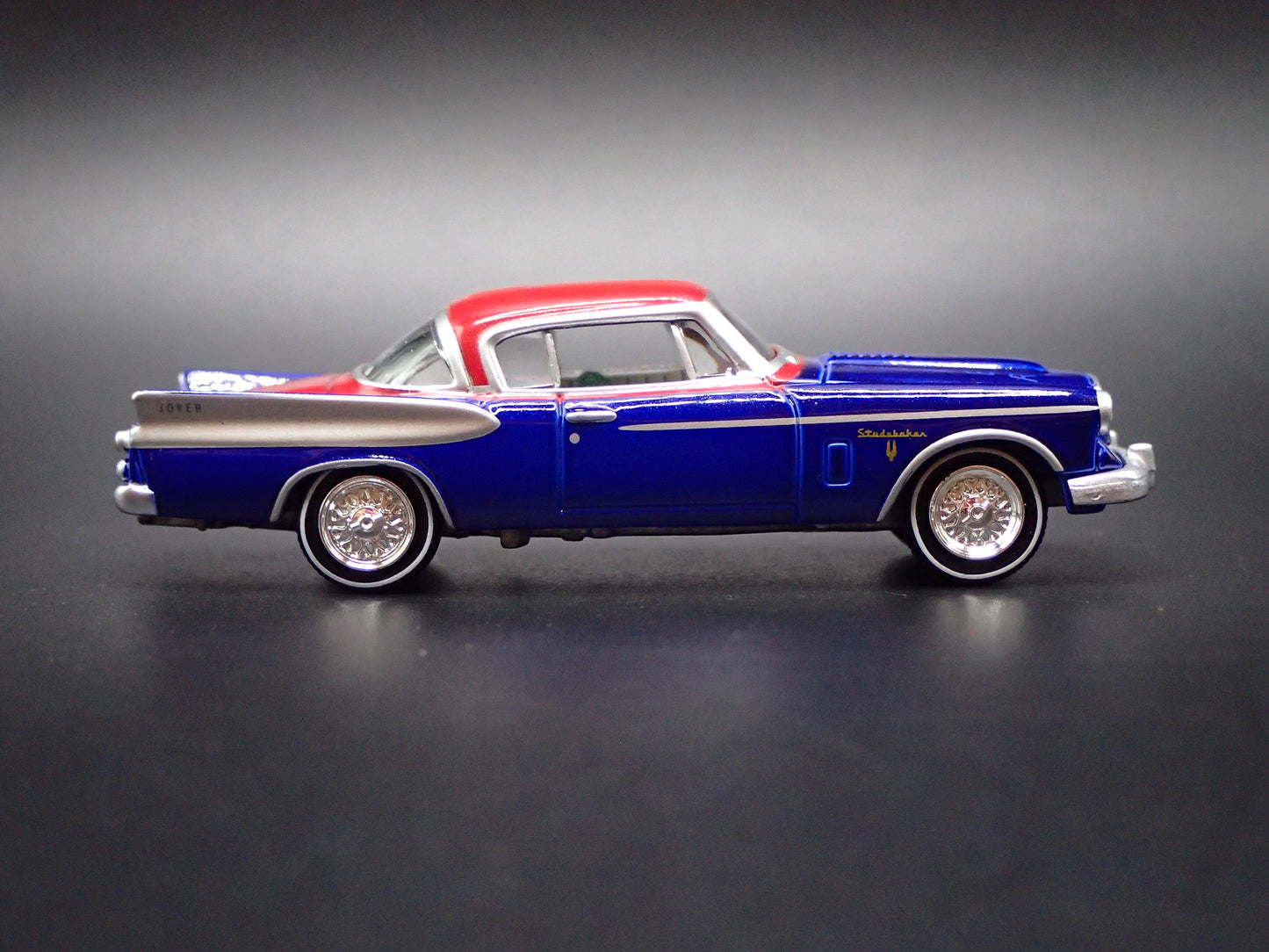 1957 57 STUDEBAKER GOLDEN HAWK 1:64 SCALE COLLECTIBLE DIORAMA DIECAST MODEL CAR