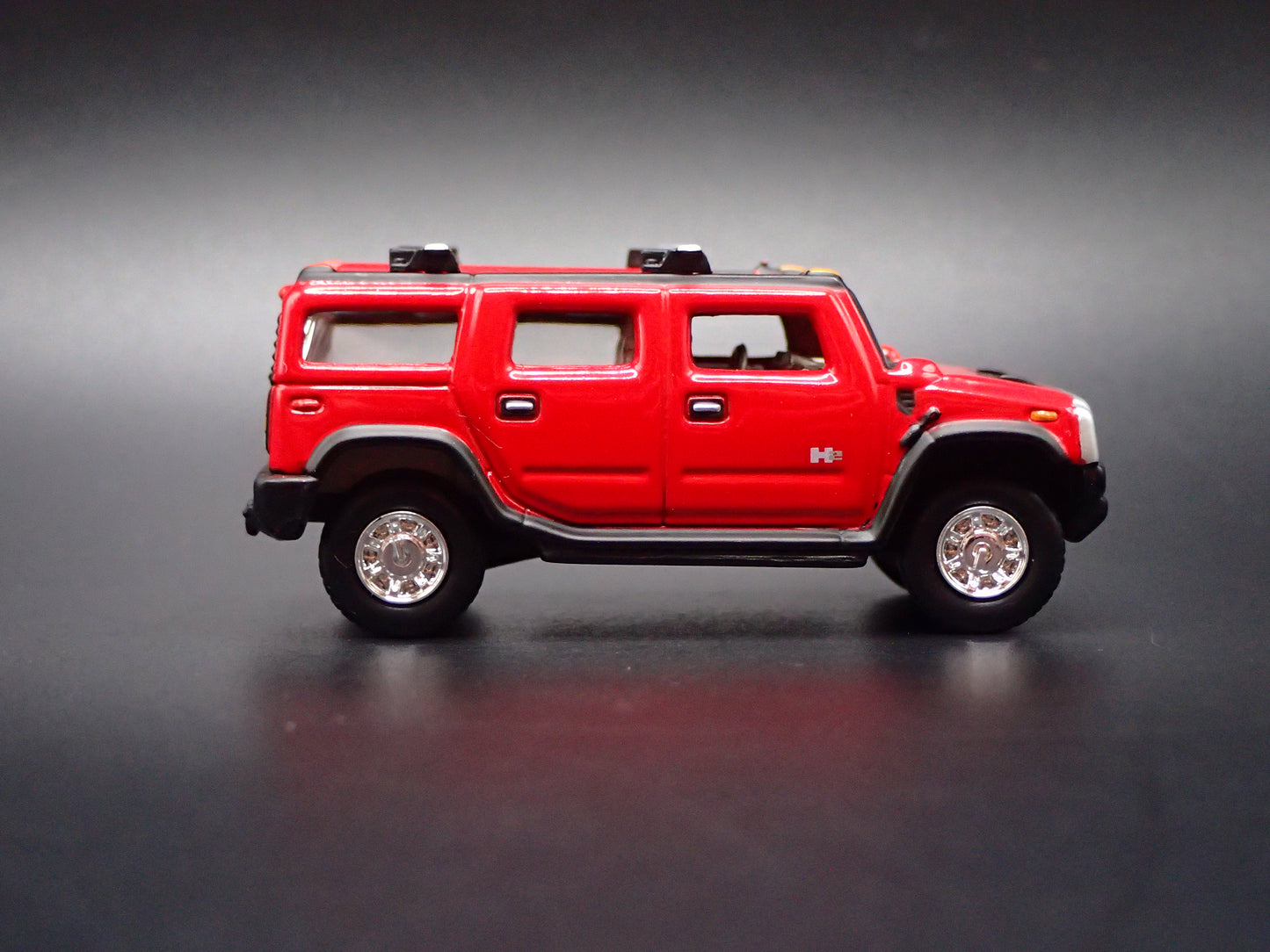 2003-2009 HUMMER H2 SUV RED RARE 1:64 SCALE DIORAMA DIECAST MODEL CAR