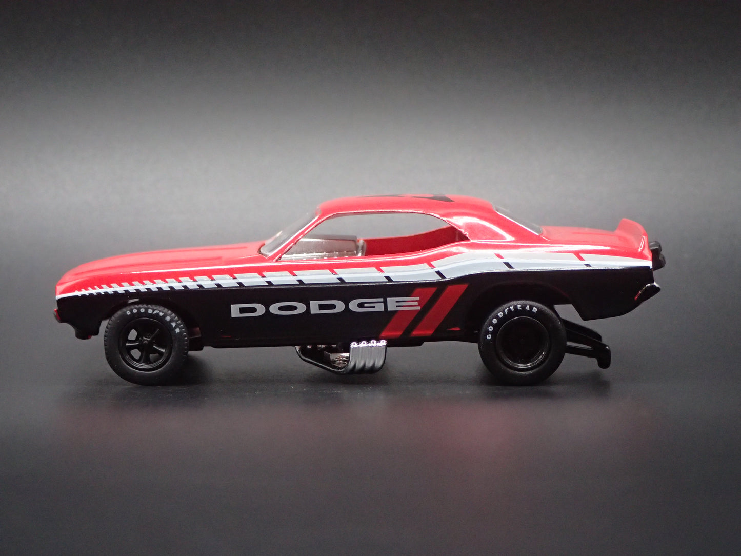 1971 71 DODGE CHALLENGER FUNNY CAR NHRA 1/64 SCALE DIECAST MODEL CAR