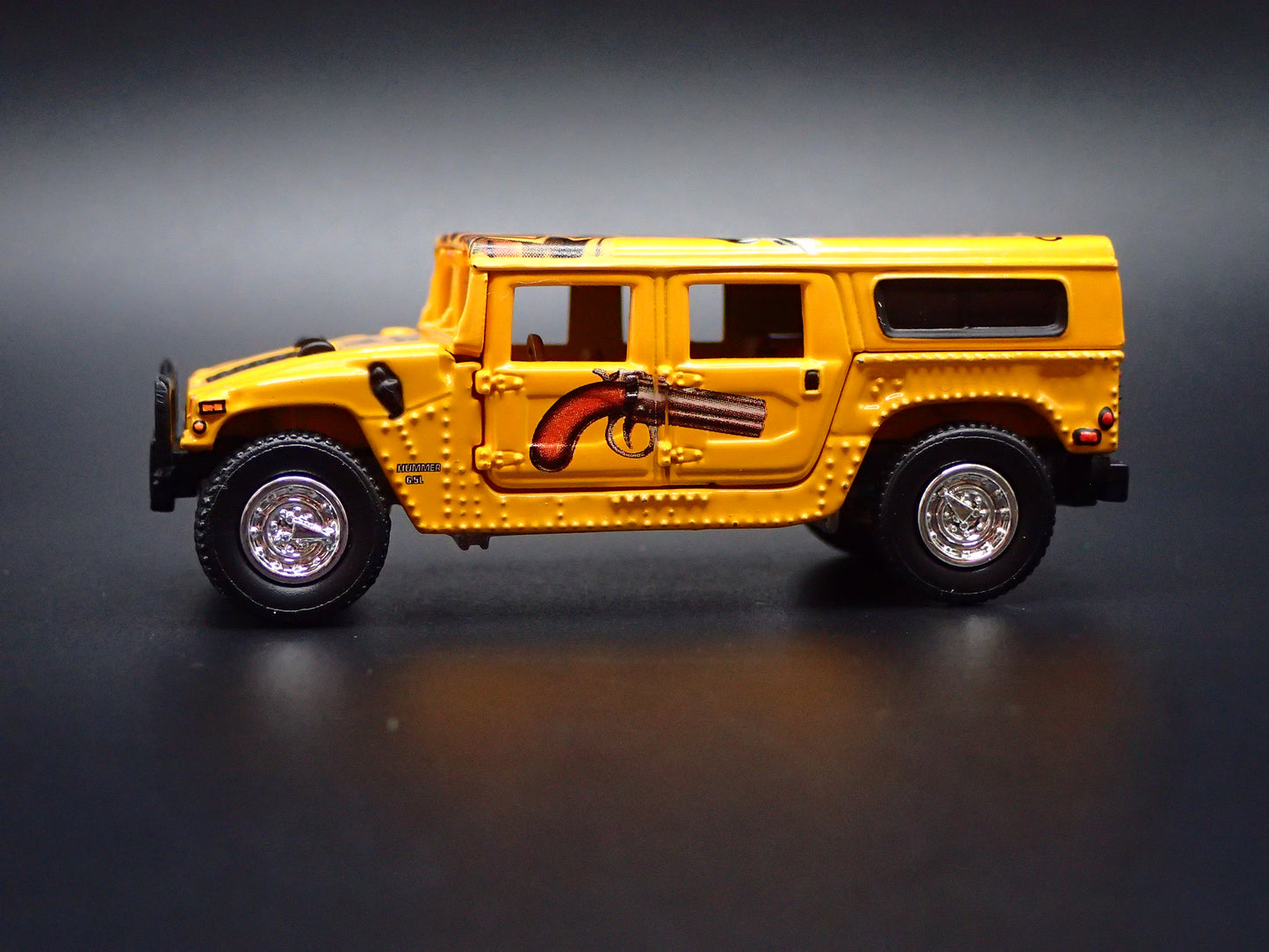 1992-2006 HUMMER H1 HUMVEE CLUE 1:64 SCALE DIORAMA DIECAST MODEL CAR