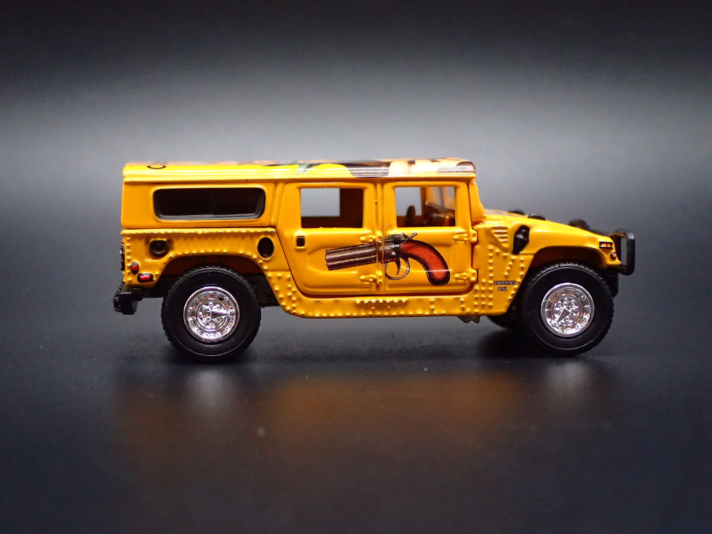 1992-2006 HUMMER H1 HUMVEE CLUE 1:64 SCALE DIORAMA DIECAST MODEL CAR