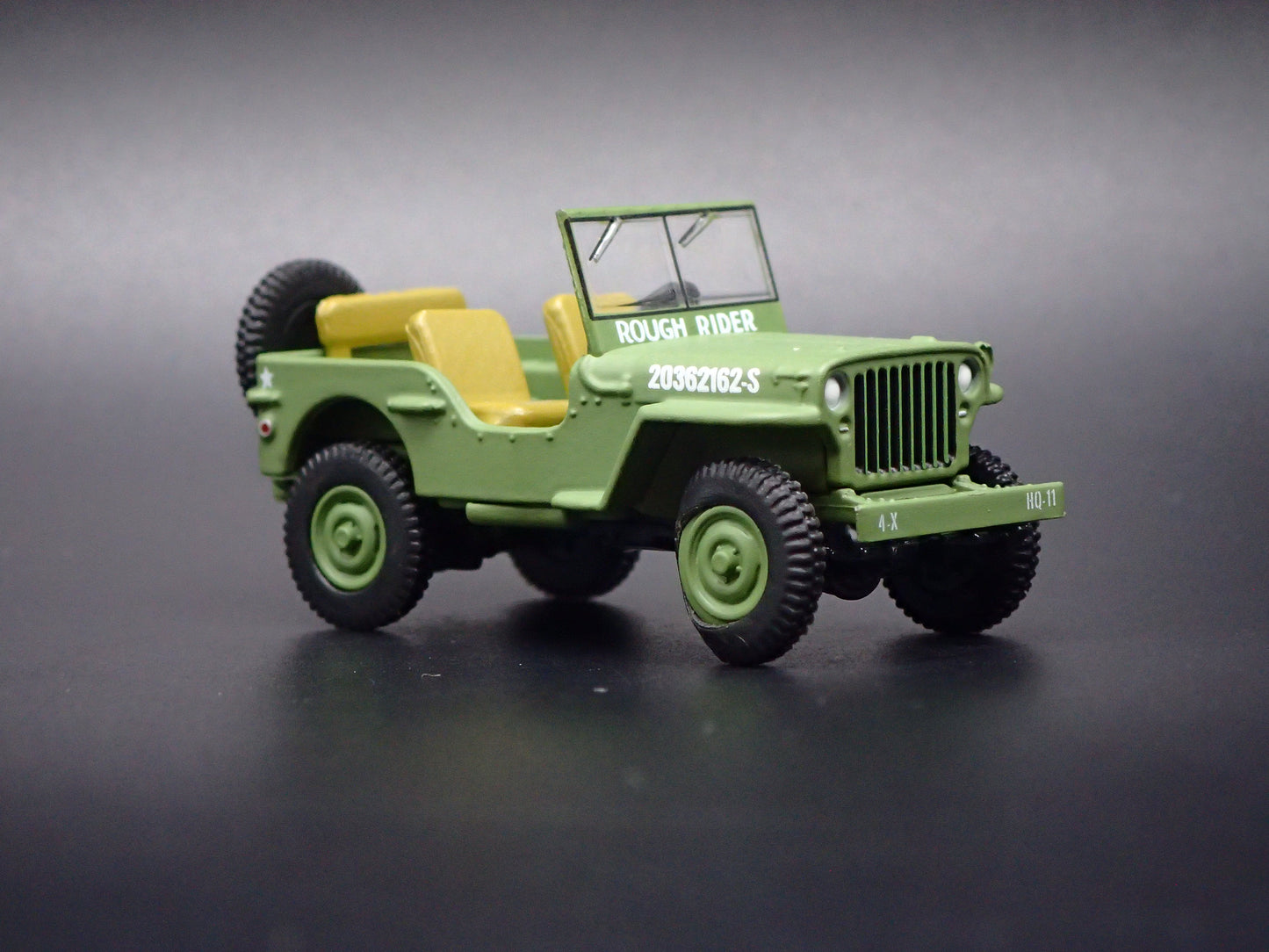 1941-1945 JEEP WILLYS MB ARMY 1:64 SCALE COLLECTIBLE DIORAMA DIECAST MODEL CAR