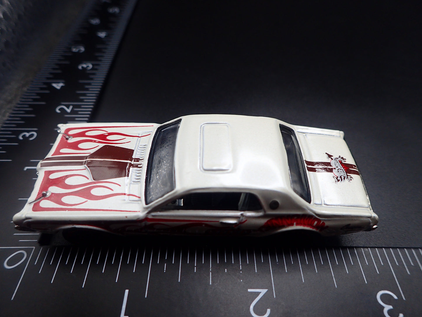 1968 68 MERC MERCURY COUGAR 1/64 SCALE COLLECTIBLE DIORAMA DIECAST MODEL CAR