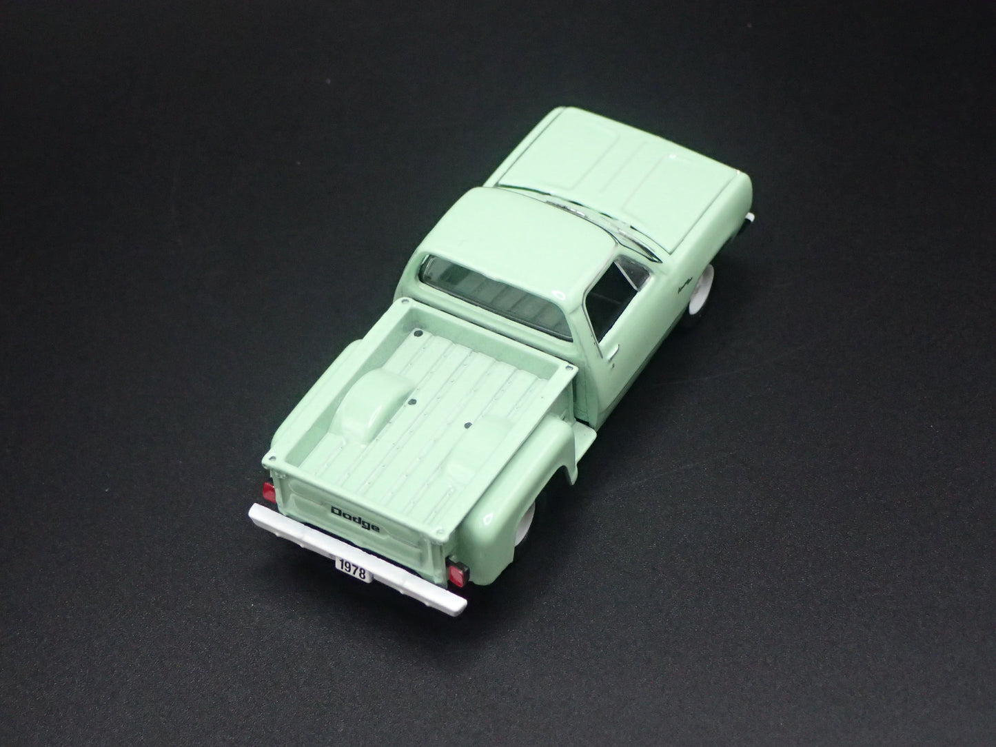 1978 78 DODGE ADVENTURER 150 STEPSIDE PICKUP TRUCK 1/64 SCALE DIECAST MODEL CAR