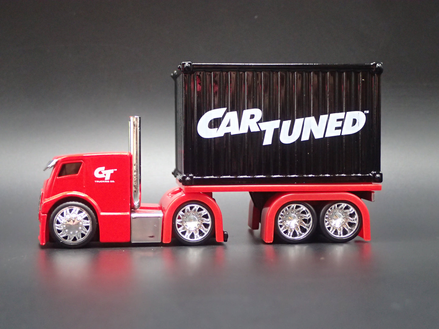 CAR TUNED COOL COE CONTAINER RIG 1:64 SCALE DIORAMA DIECAST MODEL CAR
