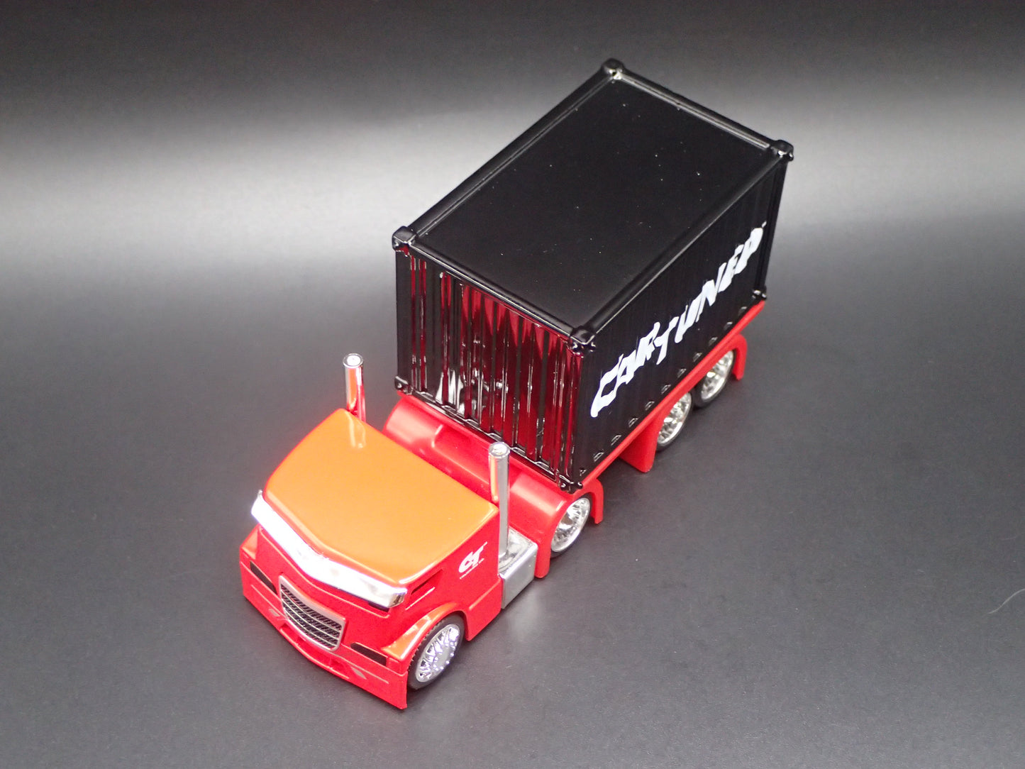CAR TUNED COOL COE CONTAINER RIG 1:64 SCALE DIORAMA DIECAST MODEL CAR