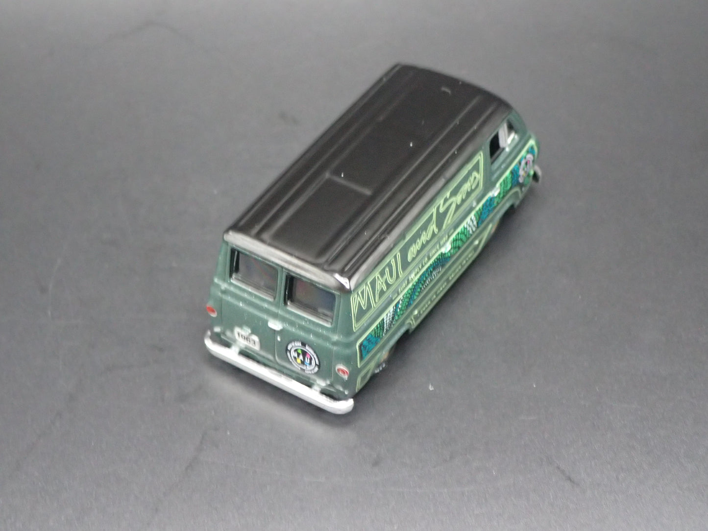 1963 63 FORD ECONOLINE DELIVERY VAN MAUI & SONS GREEN 1:64 DIECAST MODEL CAR