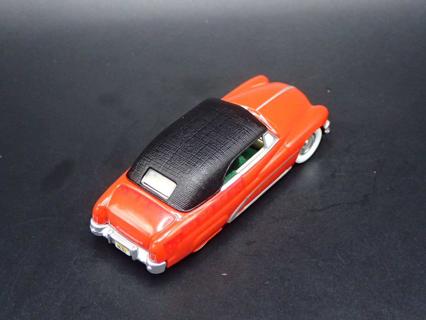 1951 51 MERC MERCURY CONVERTIBLE ORANGE 1:64 SCALE DIORAMA DIECAST MODEL CAR