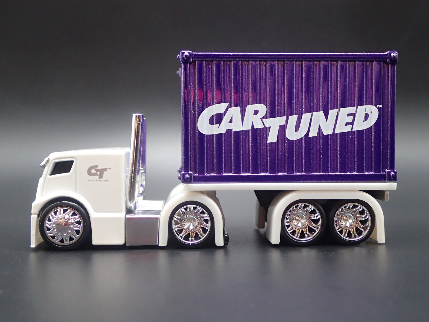 CAR TUNED COOL COE CONTAINER RIG 1:64 SCALE DIORAMA DIECAST MODEL CAR