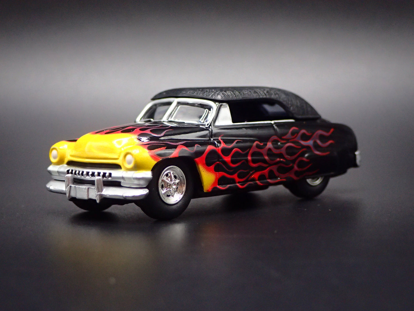 1951 51 MERC MERCURY CONVERTIBLE BLACK RARE 1:64 SCALE DIORAMA DIECAST MODEL CAR