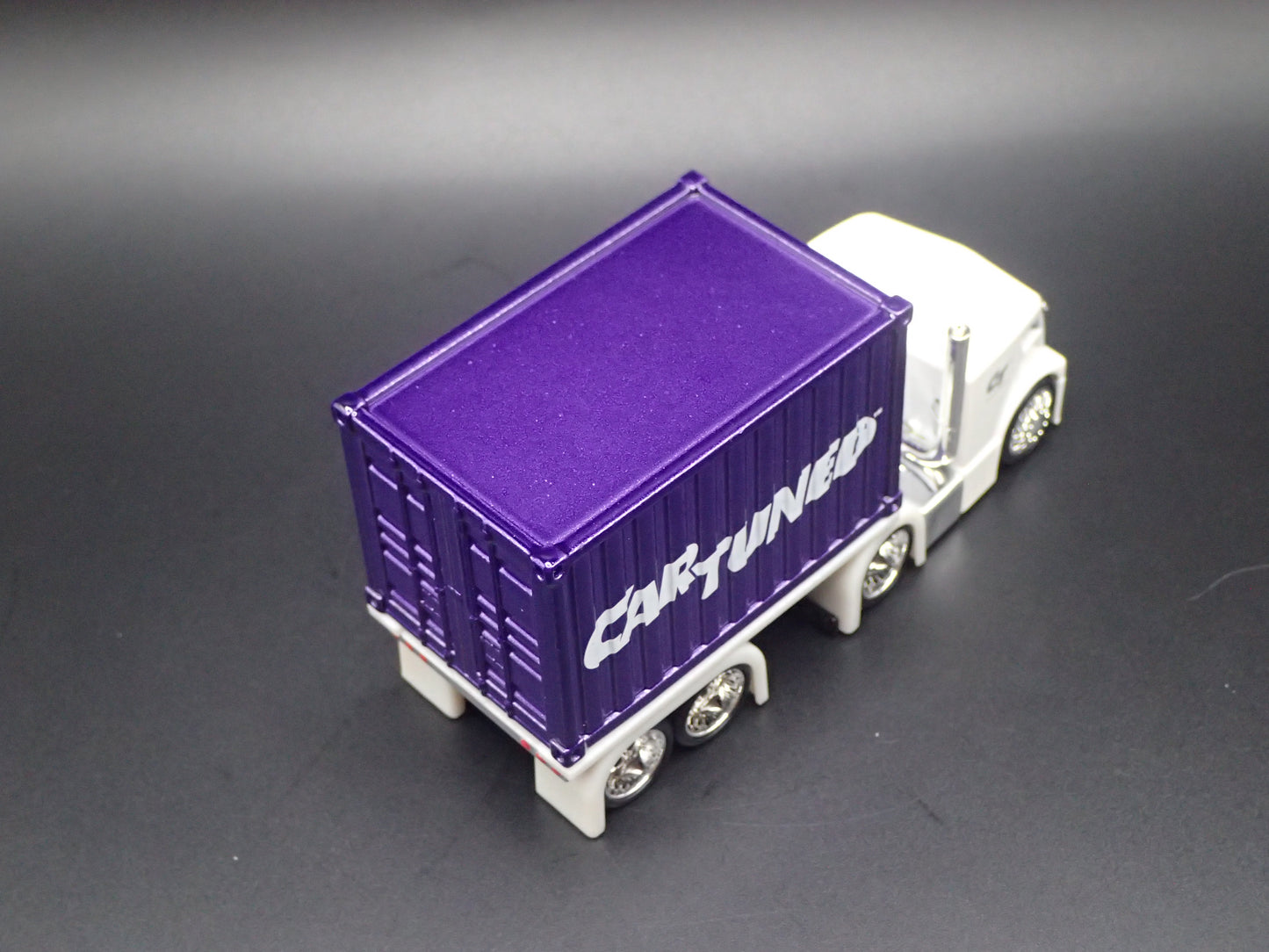 CAR TUNED COOL COE CONTAINER RIG 1:64 SCALE DIORAMA DIECAST MODEL CAR