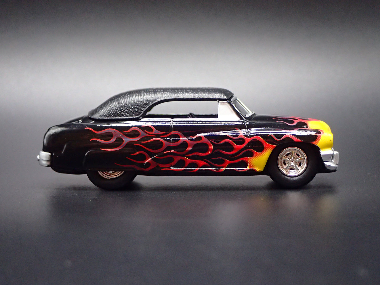 1951 51 MERC MERCURY CONVERTIBLE BLACK RARE 1:64 SCALE DIORAMA DIECAST MODEL CAR