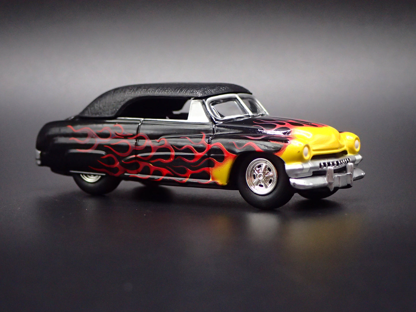1951 51 MERC MERCURY CONVERTIBLE BLACK RARE 1:64 SCALE DIORAMA DIECAST MODEL CAR