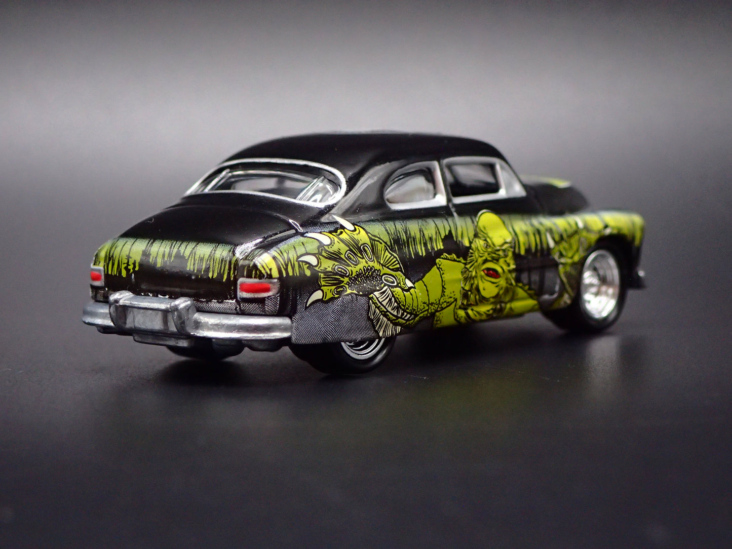 1949 49 MERCURY MERC COUPE CREATURE FROM BLACK LAGOON 1:64 SCALE DIECAST CAR