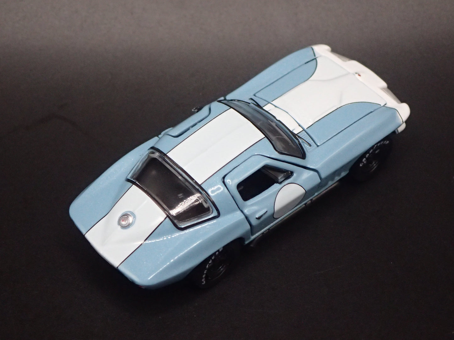 1966 66 CHEVY CHEVROLET CORVETTE 427 BLUE 1:64 SCALE DIORAMA DIECAST MODEL CAR