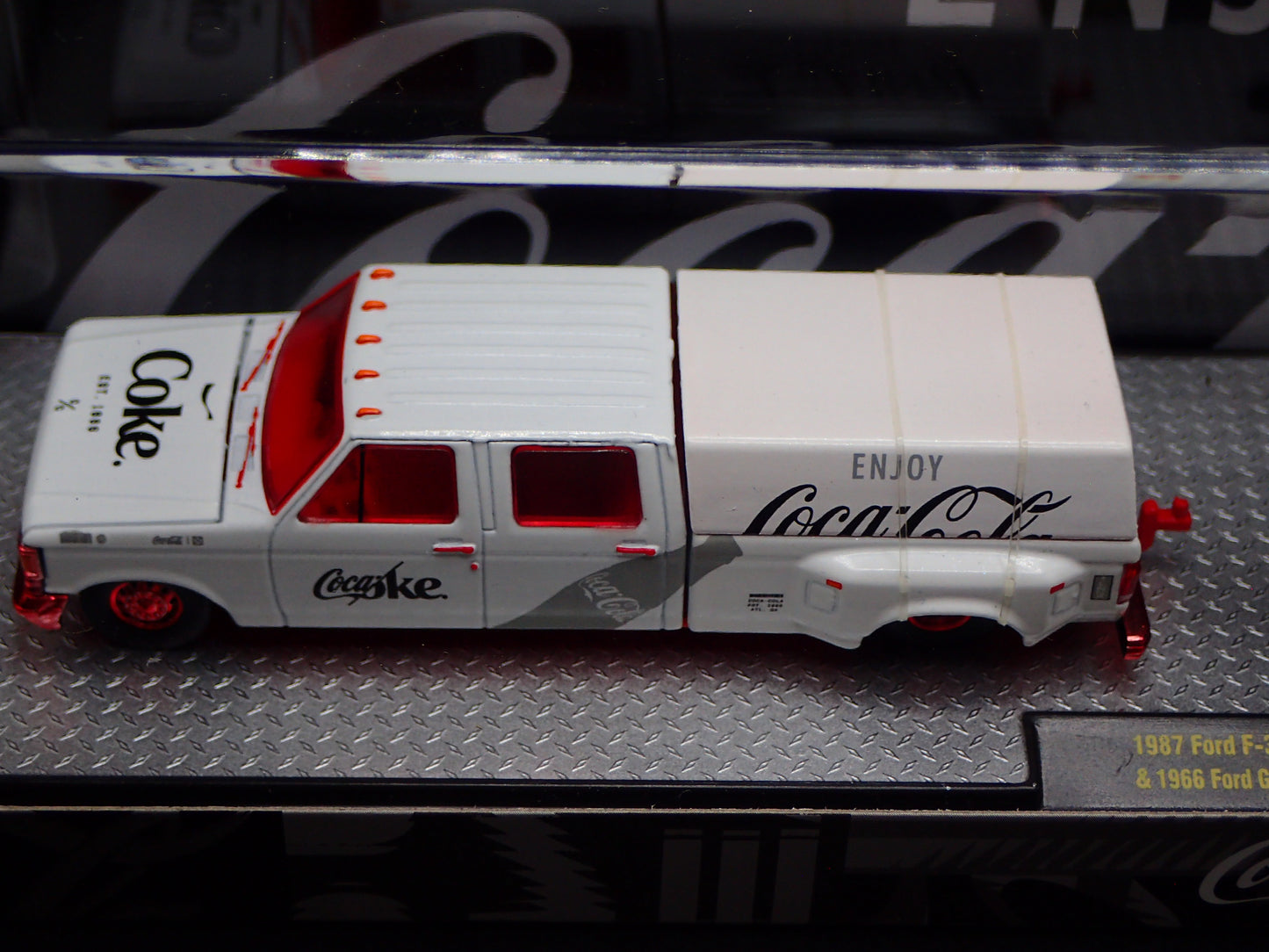 2026 AUTO HAULERS 1987 FORD F350 & 1966 FORD GT40 M2 MACHINES RED CHASE S05