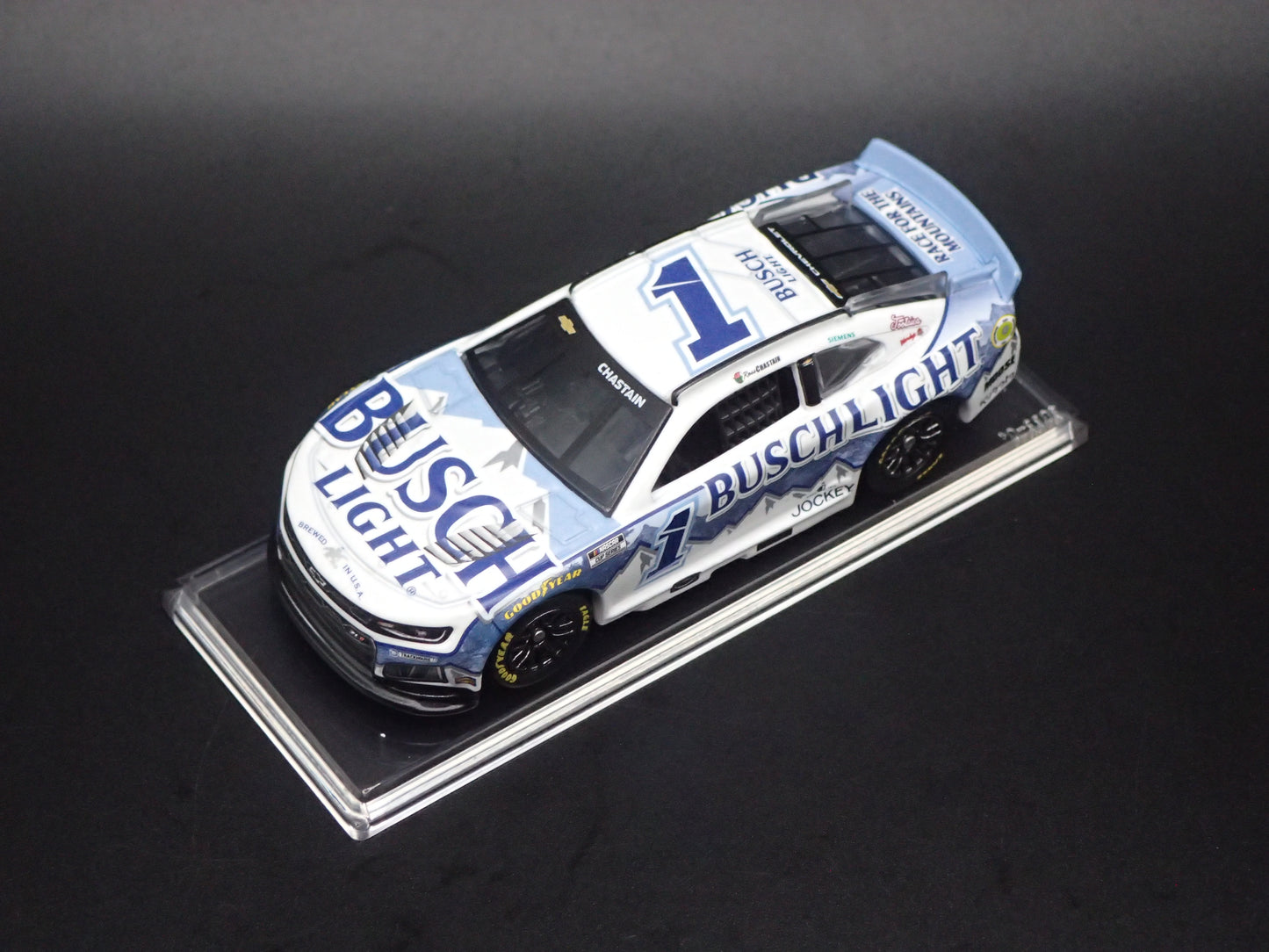 2026 26 CHEVROLET 1 ROSS CHASTAIN BUSCH LIGHT NASCAR 1:64 SCALE DIECAST CAR