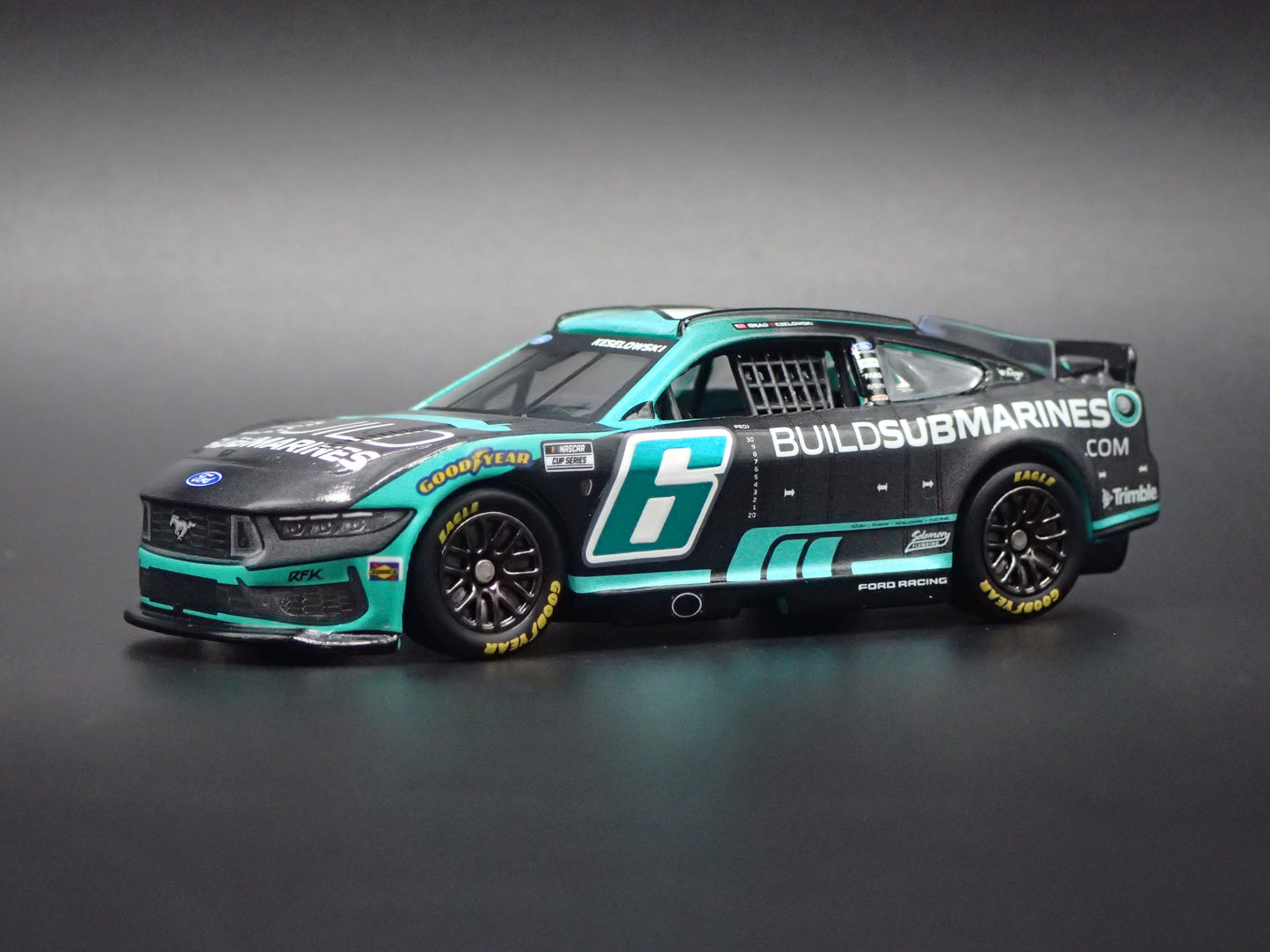 2026 26 FORD MUSTANG #6 BRAD KESELOWSKI NASCAR 1:64 SCALE DIECAST CAR