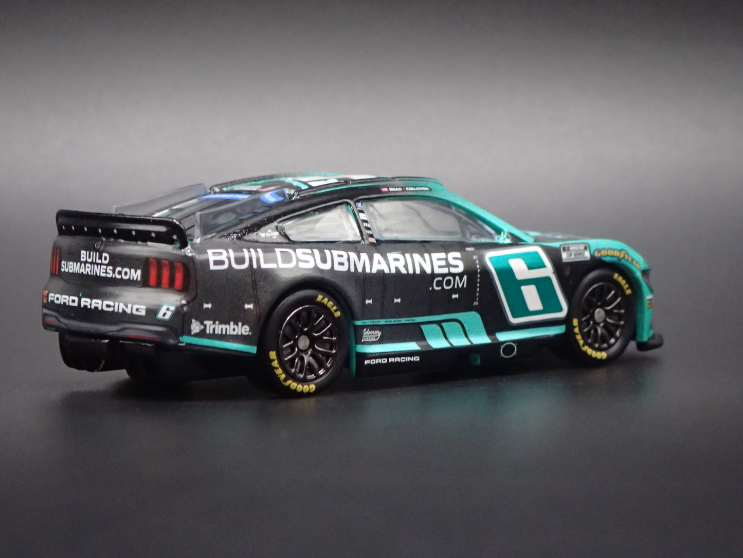 2026 26 FORD MUSTANG #6 BRAD KESELOWSKI NASCAR 1:64 SCALE DIECAST CAR
