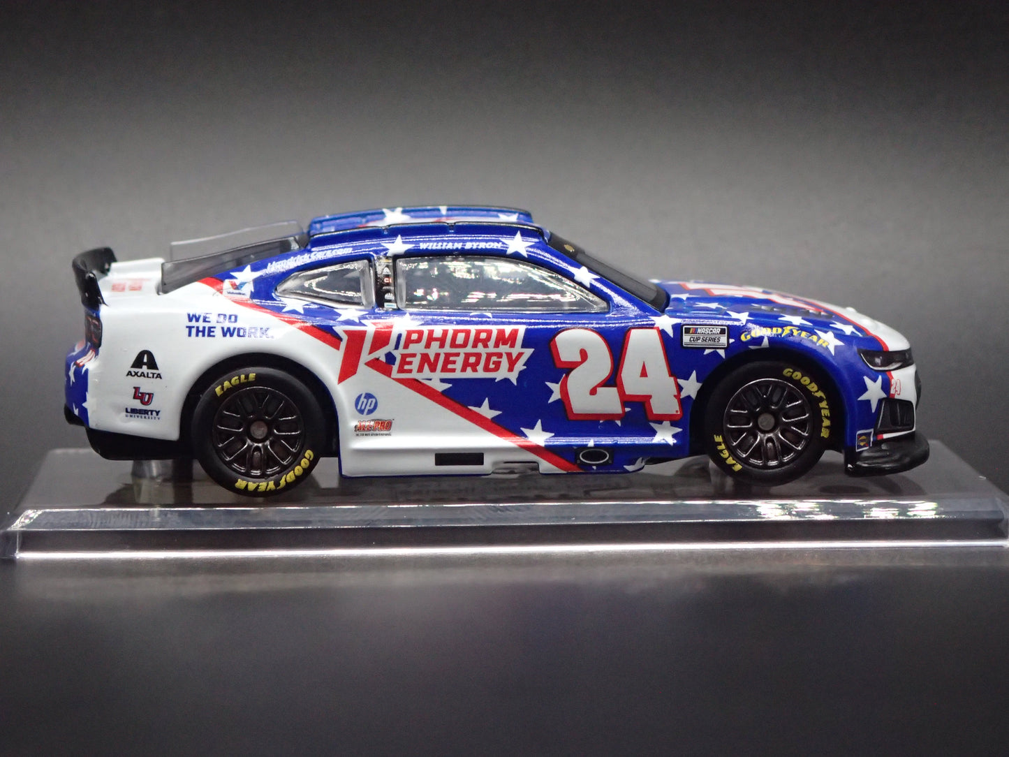 2026 26 CHEVY CAMARO #24 WILLIAM BYRON VALVOLINE NASCAR 1:64 SCALE DIECAST CAR