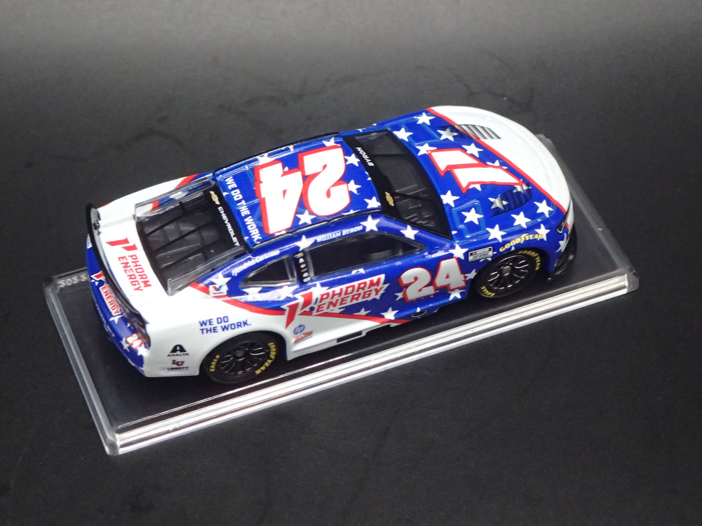 2026 26 CHEVY CAMARO #24 WILLIAM BYRON VALVOLINE NASCAR 1:64 SCALE DIECAST CAR