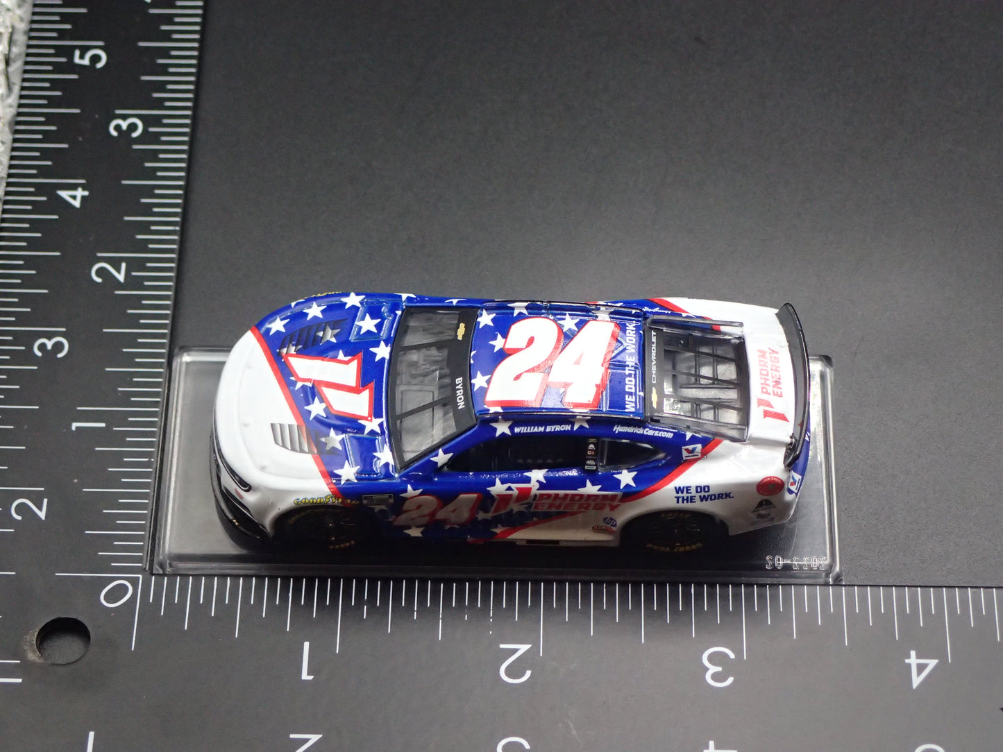 2026 26 CHEVY CAMARO #24 WILLIAM BYRON VALVOLINE NASCAR 1:64 SCALE DIECAST CAR
