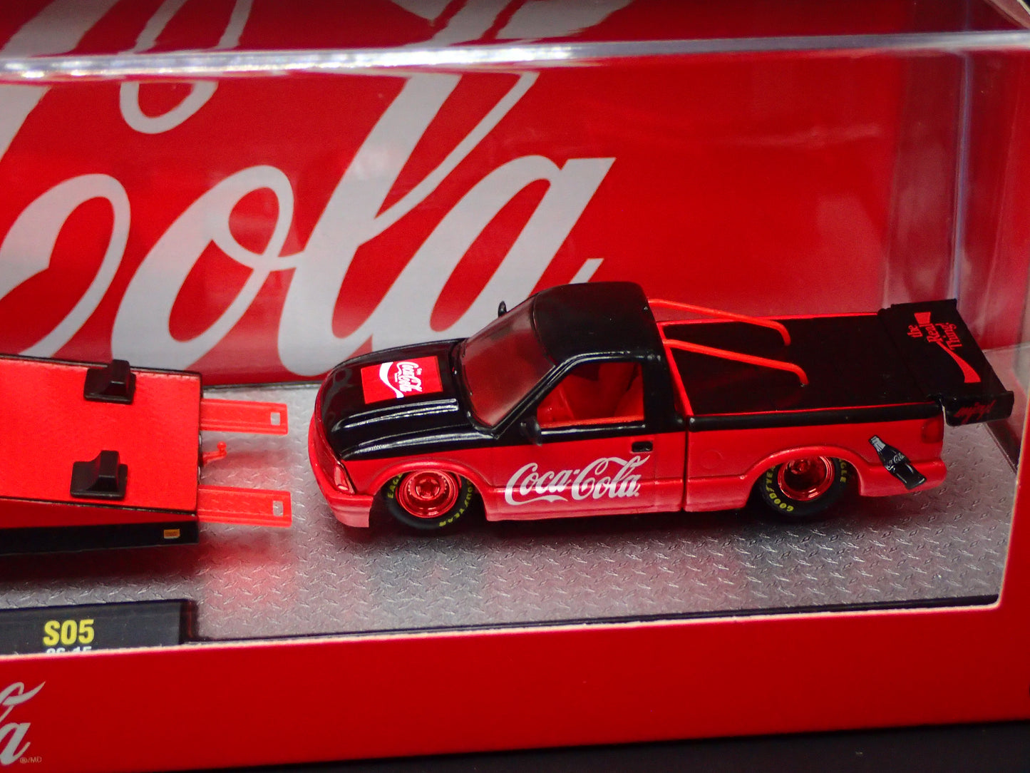 2026 AUTO HAULERS 1973 GMC RAMP TRUCK 1995 GMC S15 M2 MACHINES RED CHASE S05
