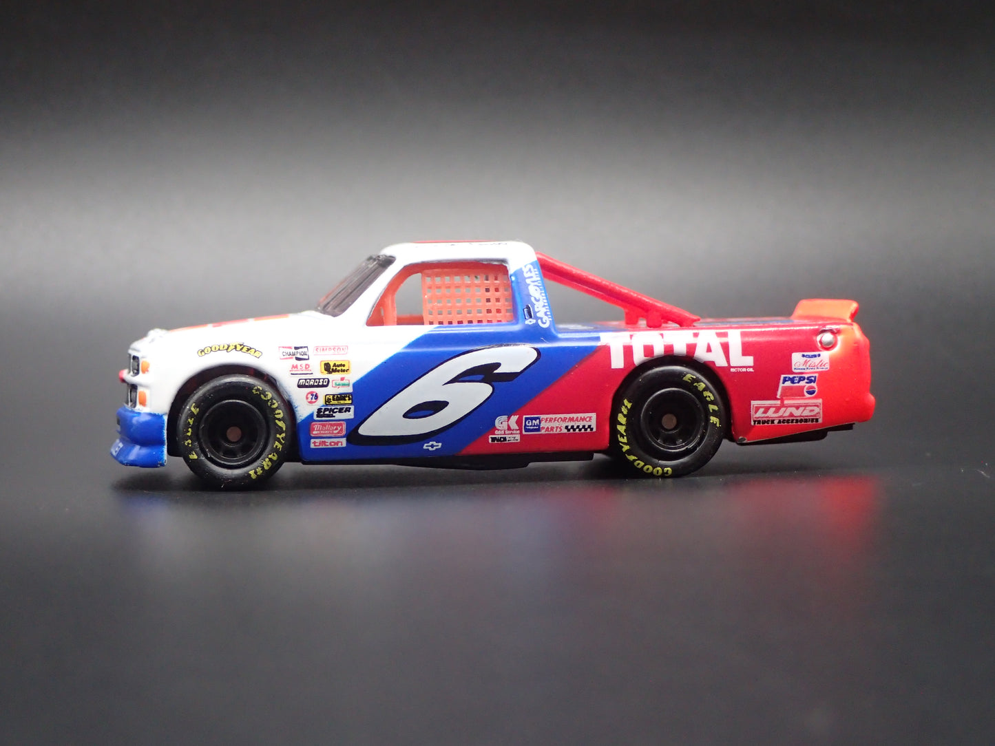 1995 CHEVY SILVERADO #6 RICK CARELLI TOTAL NASCAR TRUCK 1:64 SCALE DIECAST CAR